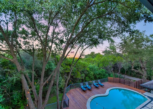 Pool City View