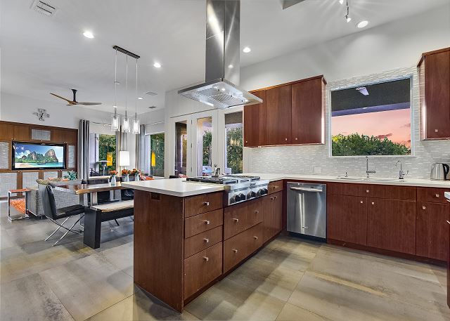 Fully equipped kitchen with accessibility to all your baking needs