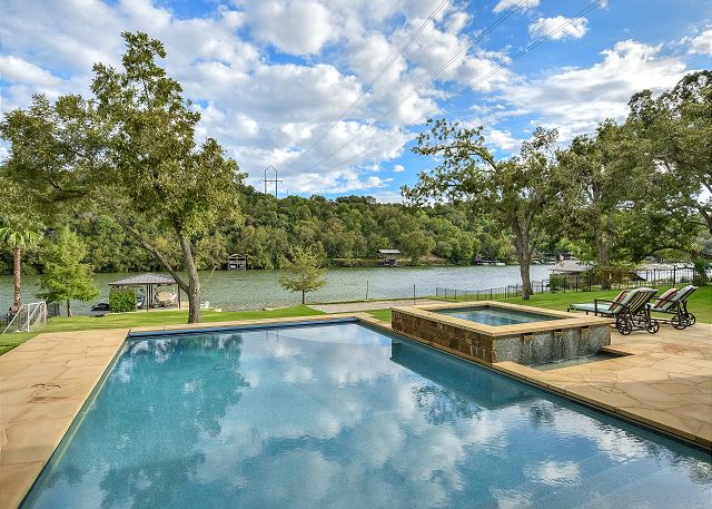 Another angle of the pool & lake