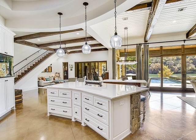 Kitchen Bar