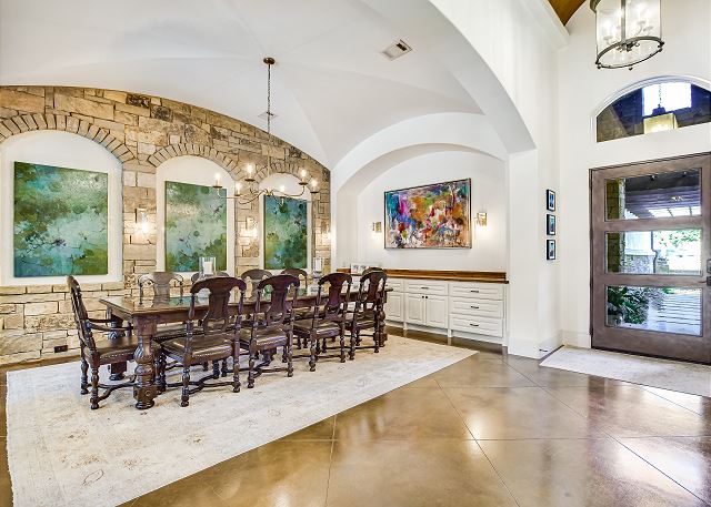 Entry-Dining
