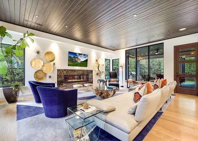 Look at these beautiful ceilings. The living room is large, but cozy!