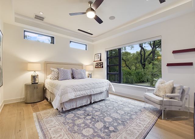 Large and airy master bedroom. King bed.
