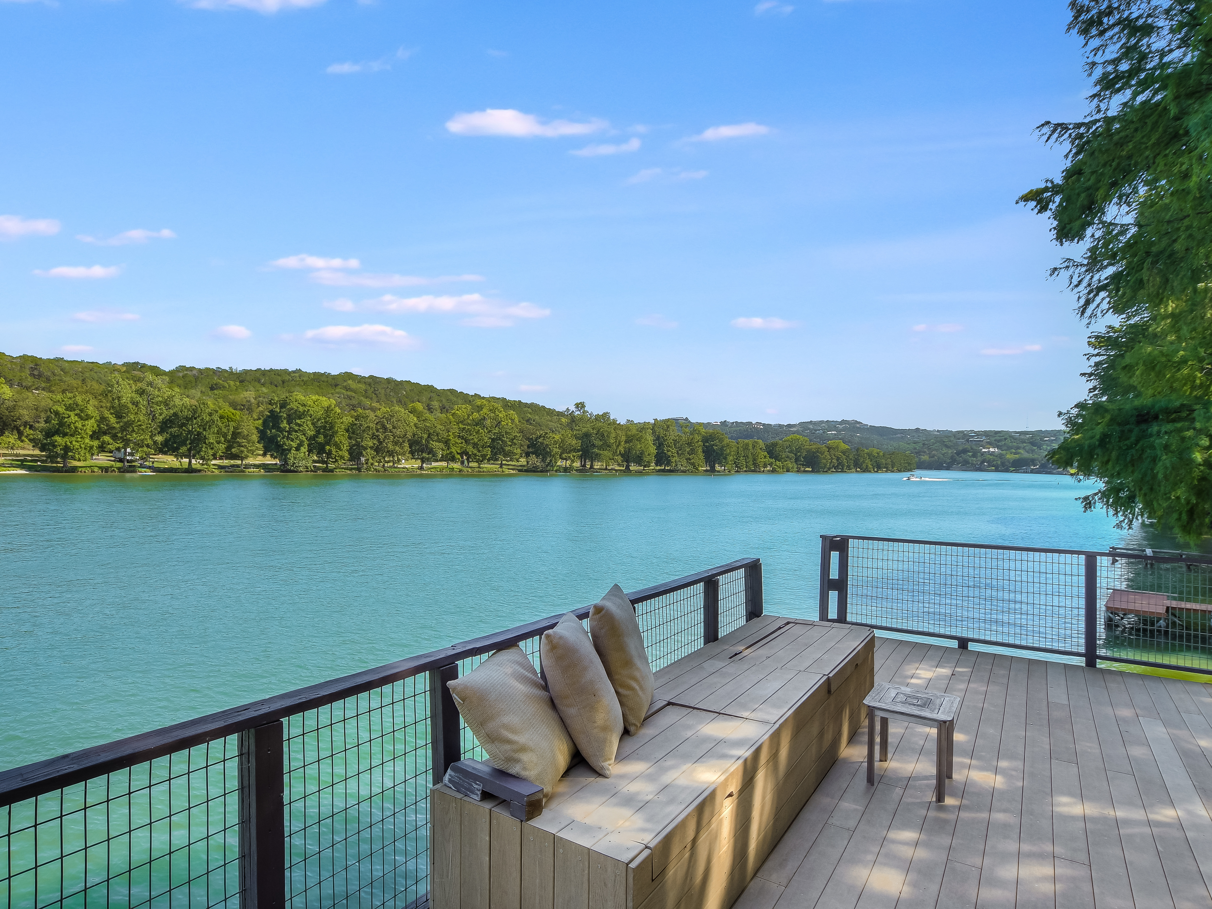 Above Austin Sapphire on Lake Austin | Photo 18