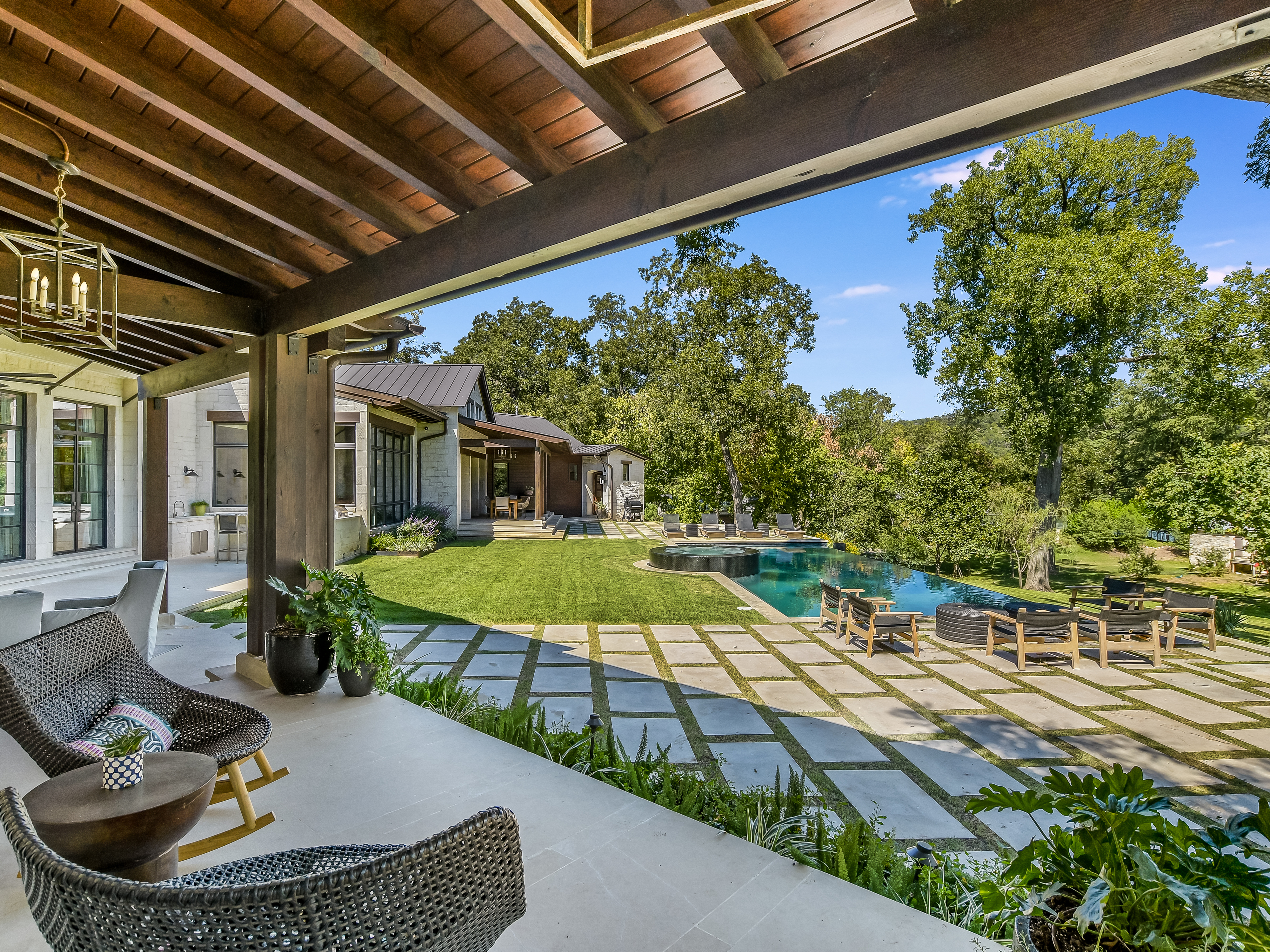 Above Austin Sapphire on Lake Austin | Photo 12