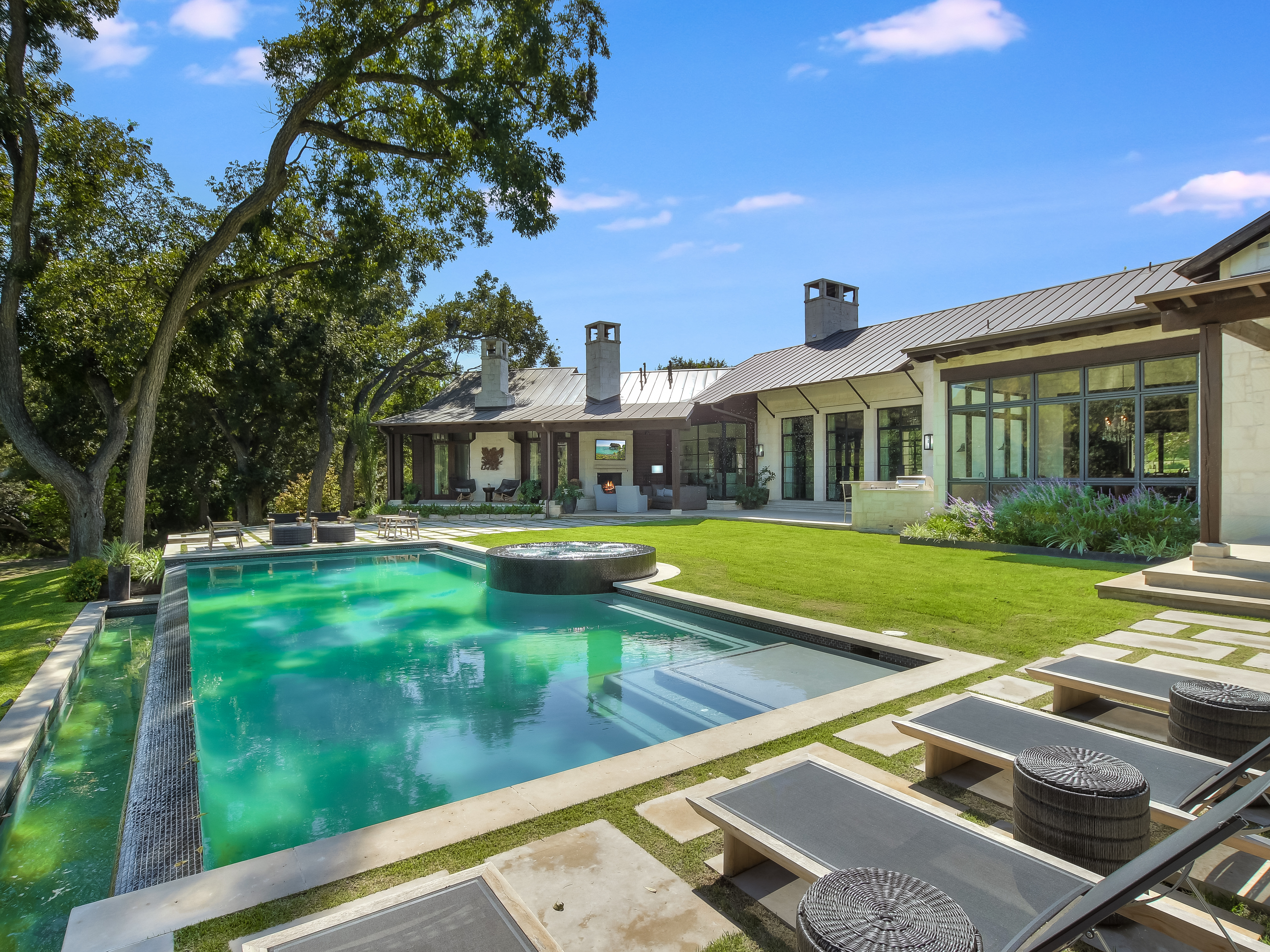 Above Austin Sapphire on Lake Austin | Photo 6