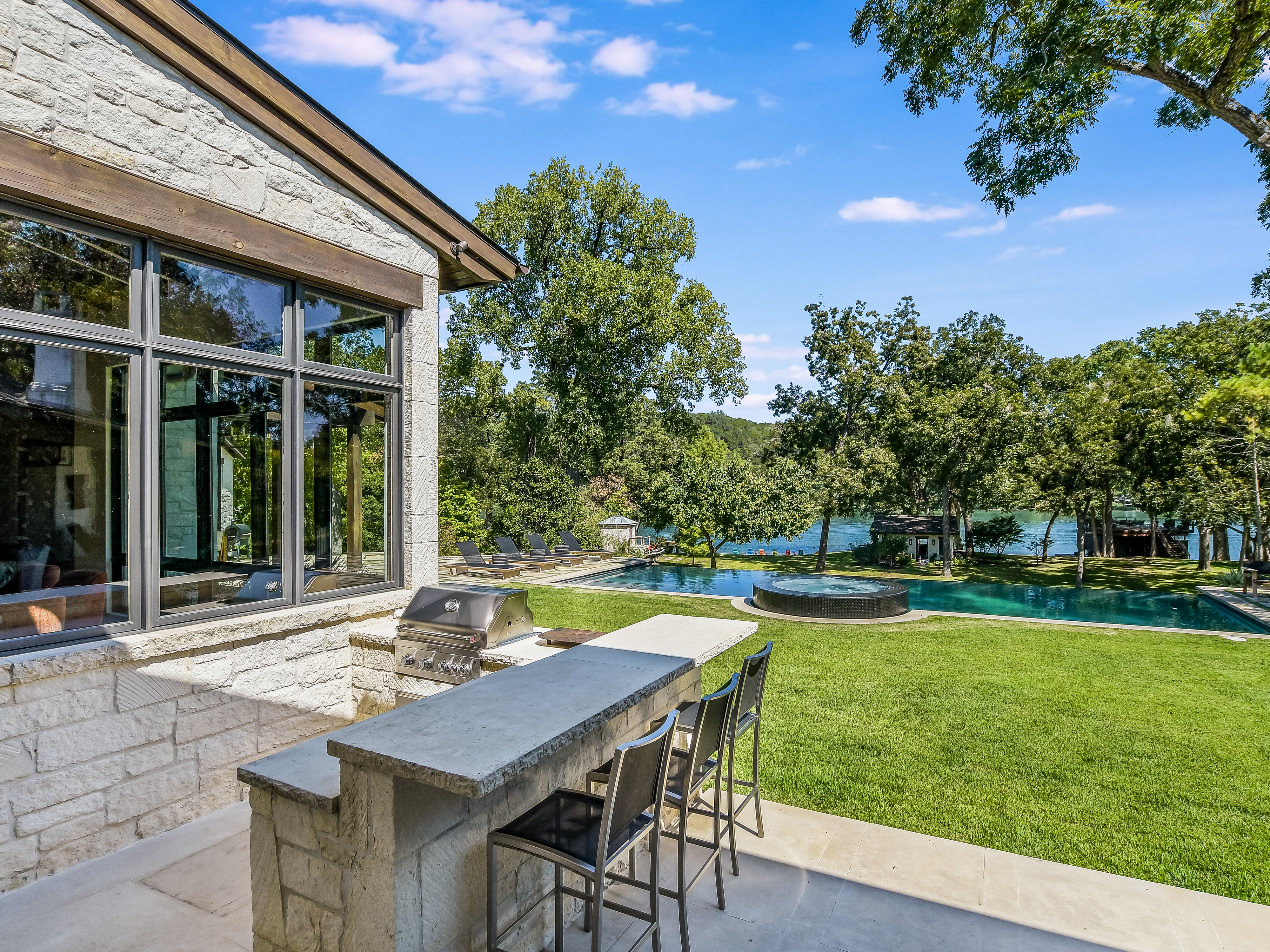 Above Austin Sapphire on Lake Austin | Photo 8