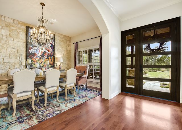 Entry - Dining