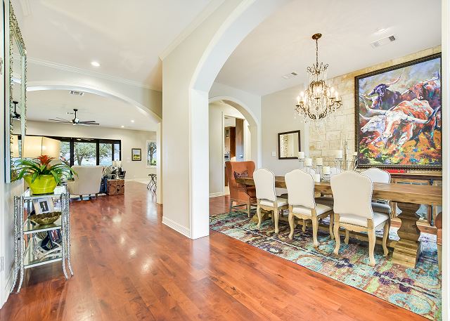 Entry - Dining