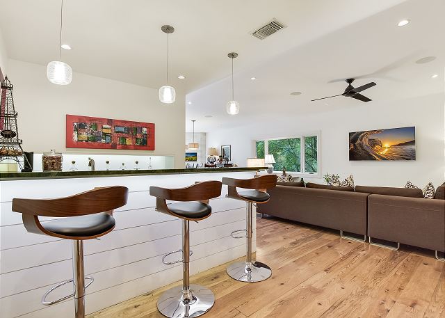 Family Room and Bar