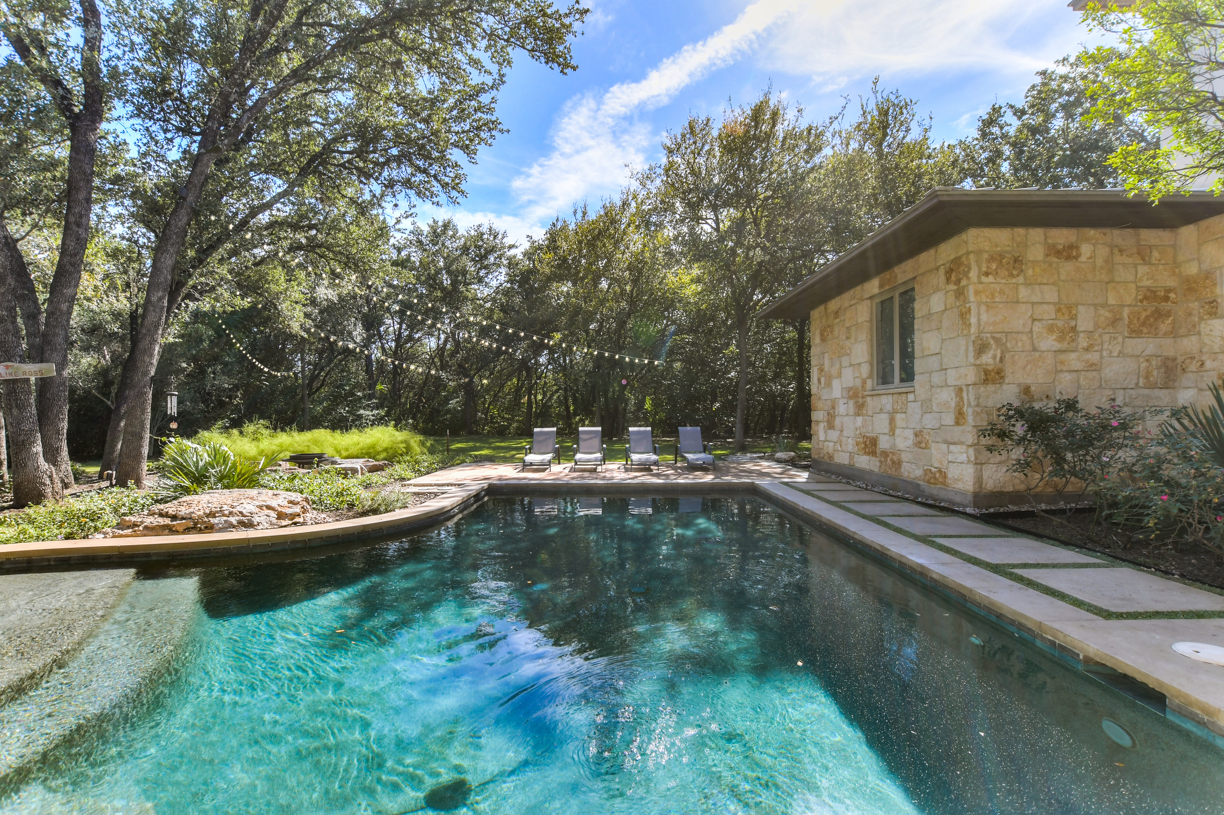Above Austin Longhorn Estate | Photo 9