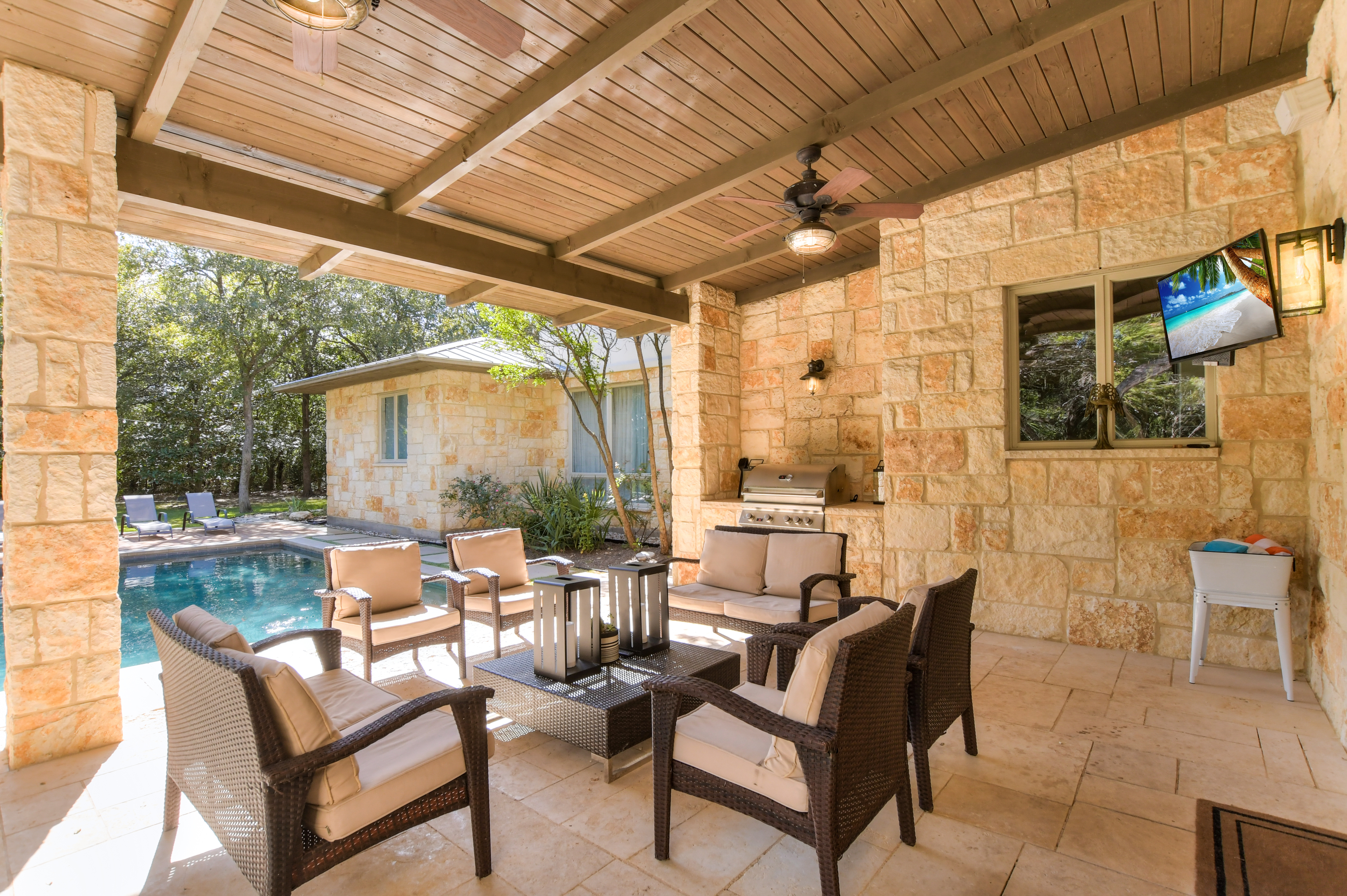 Above Austin Longhorn Estate | Photo 6