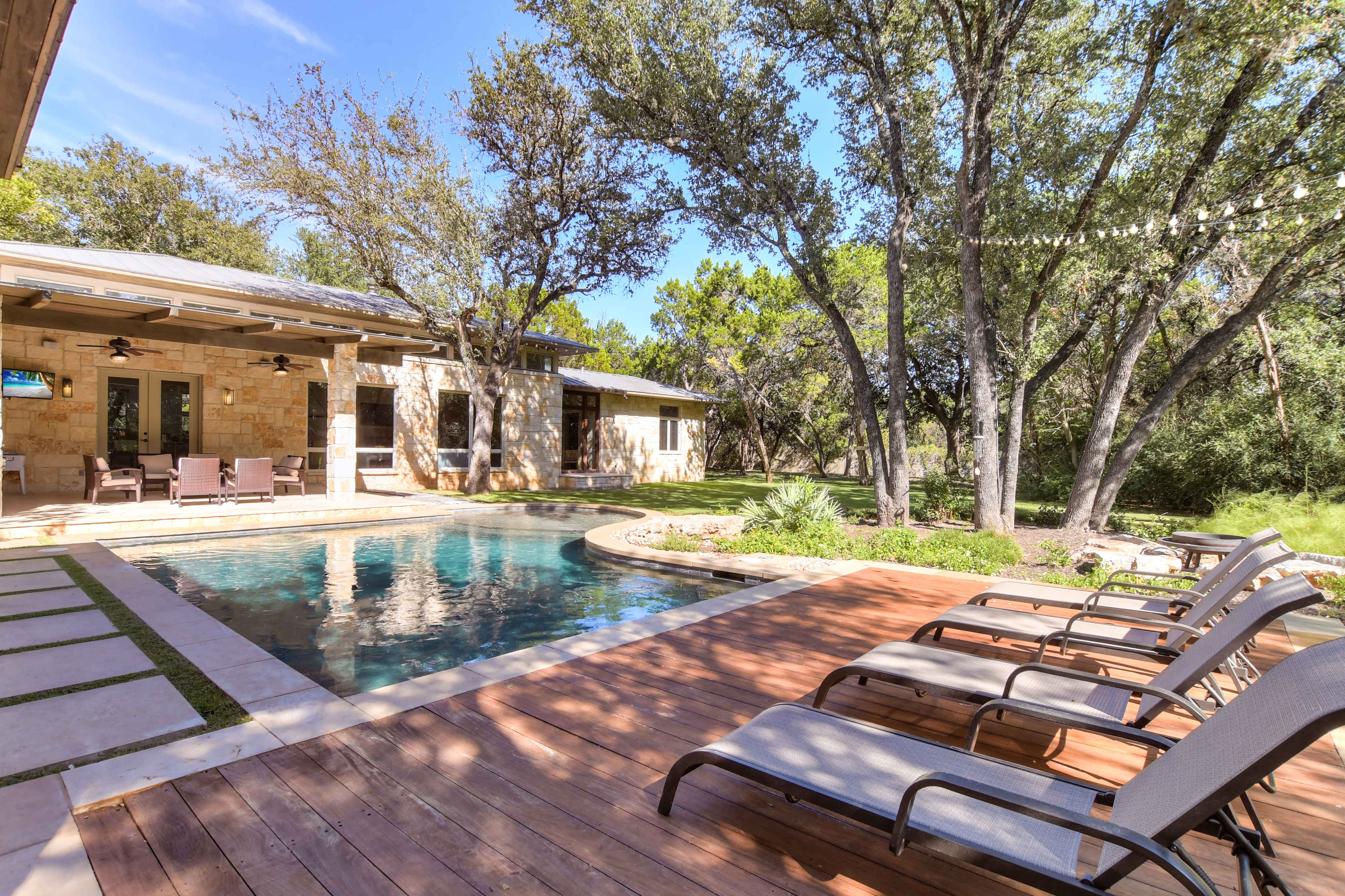 Above Austin Longhorn Estate | Photo 10