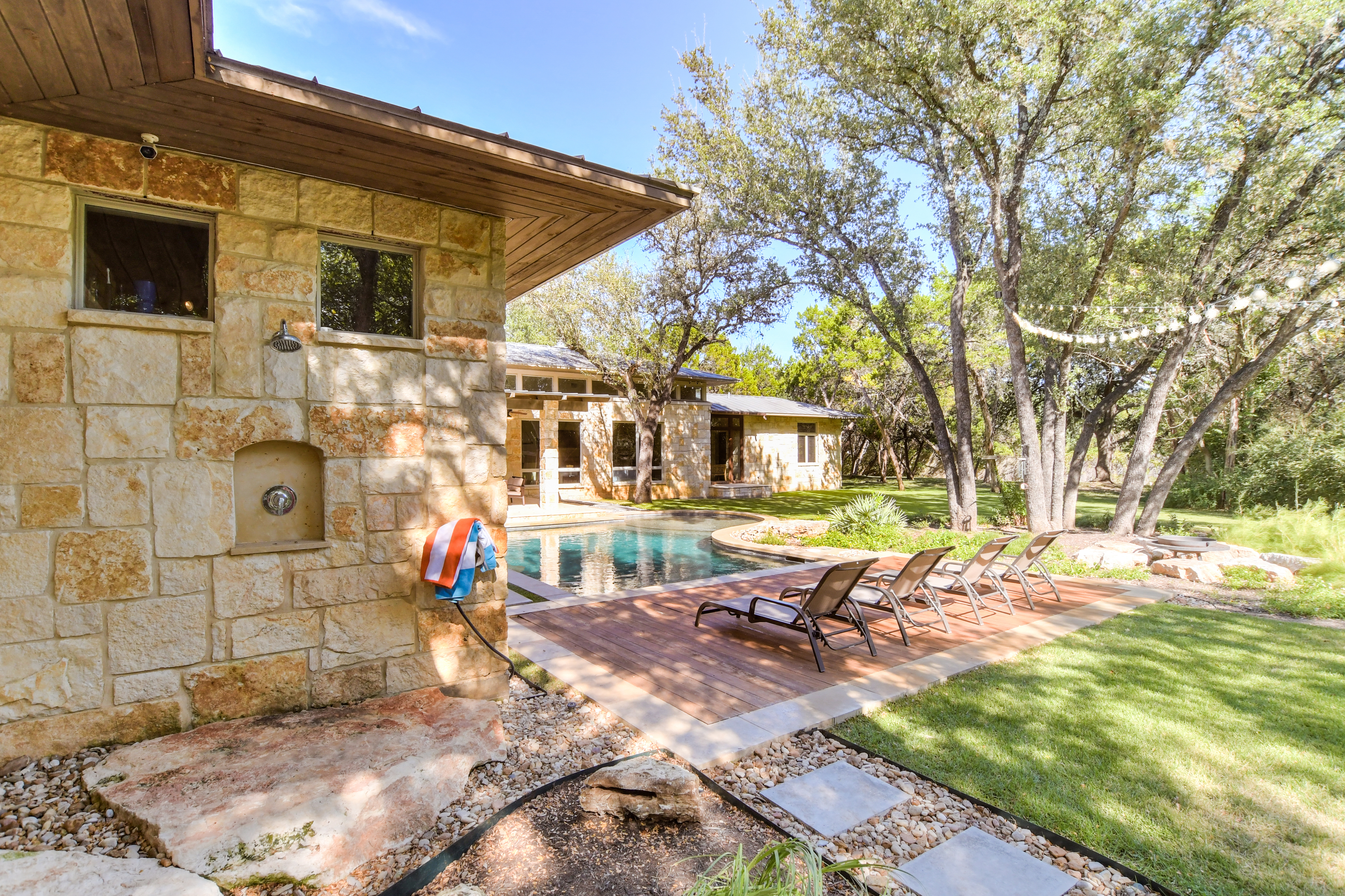 Above Austin Longhorn Estate | Photo 8