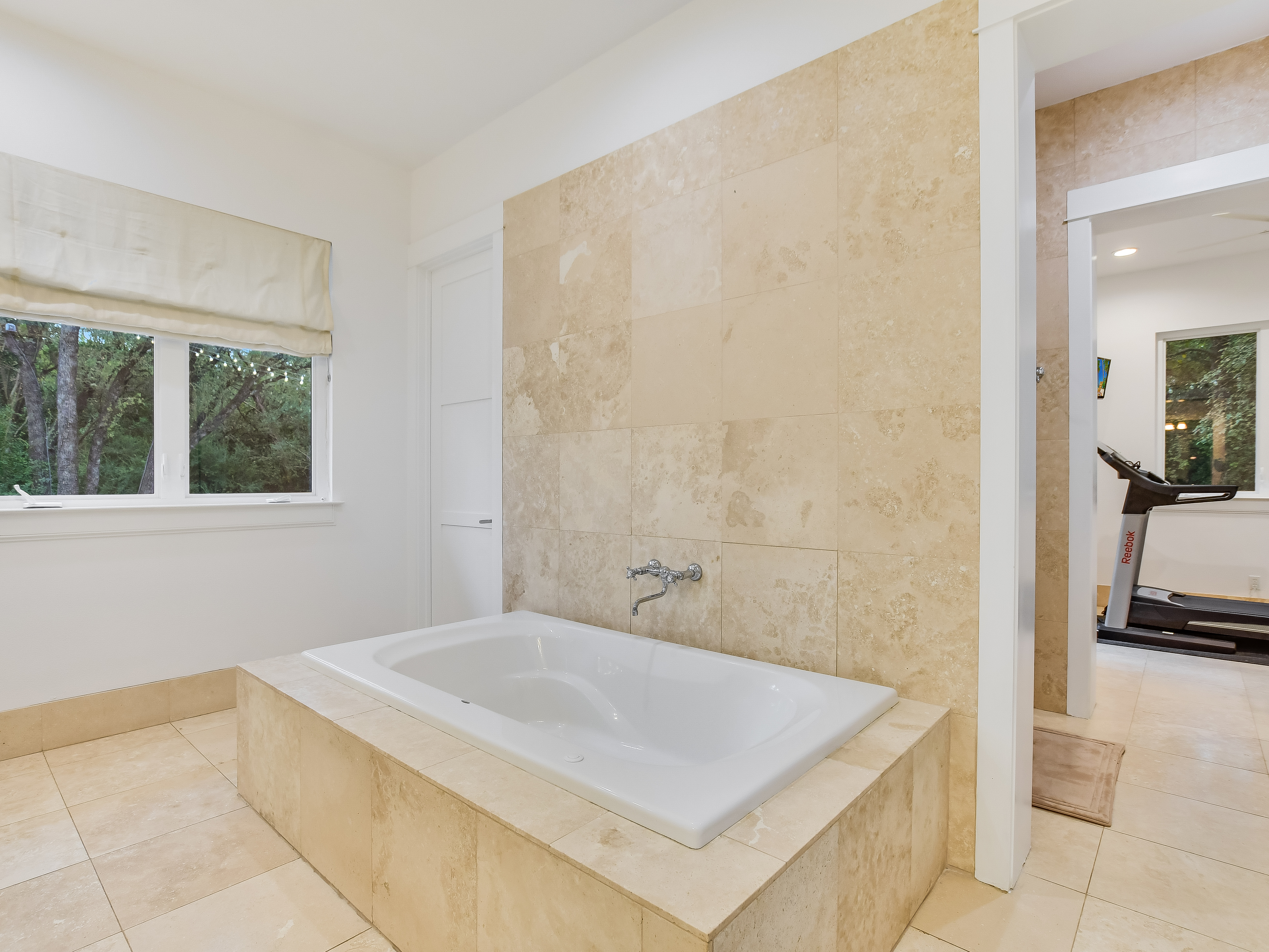 Above Austin Longhorn Estate | Photo 33