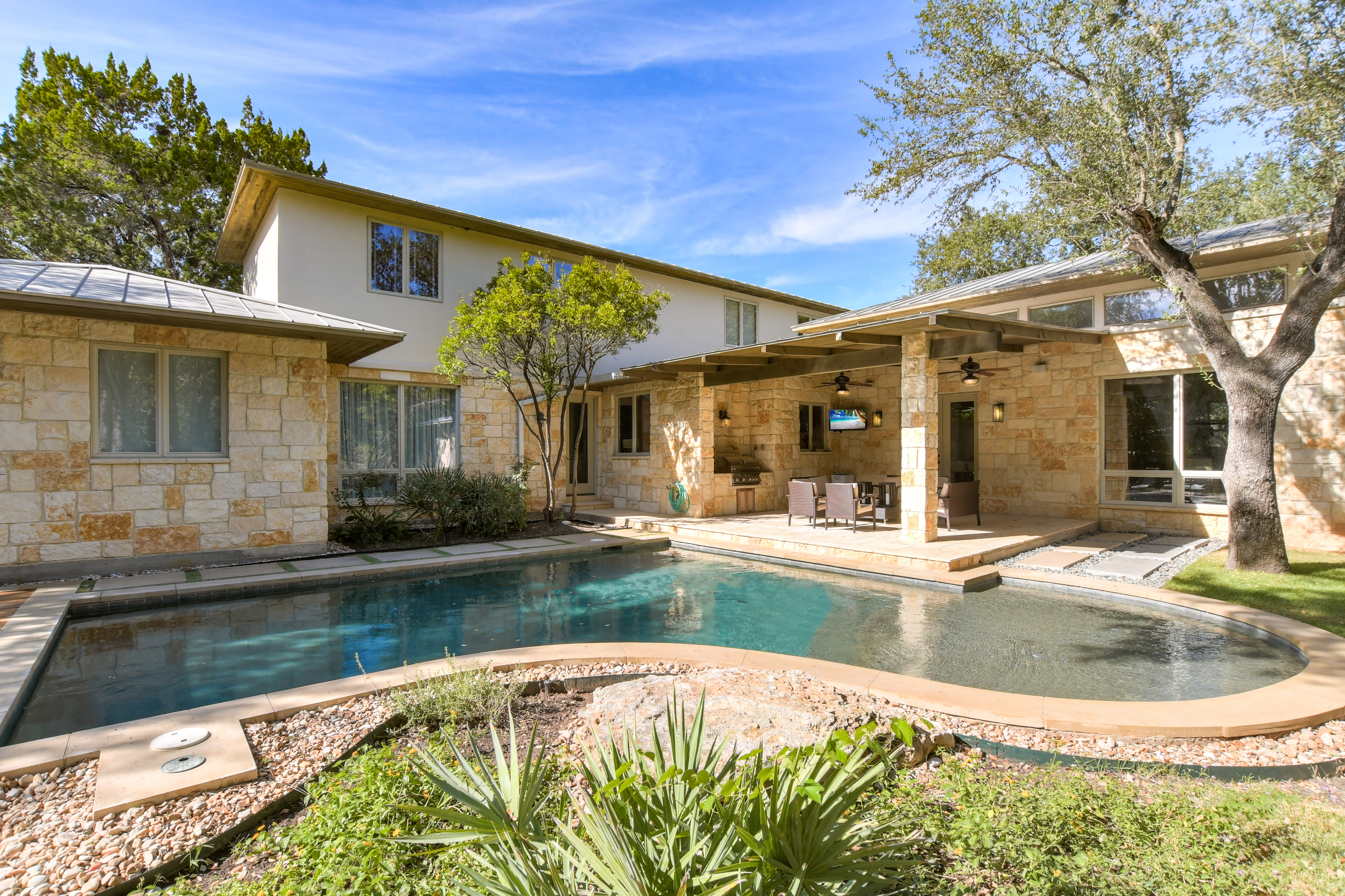 Above Austin Longhorn Estate | Photo 13