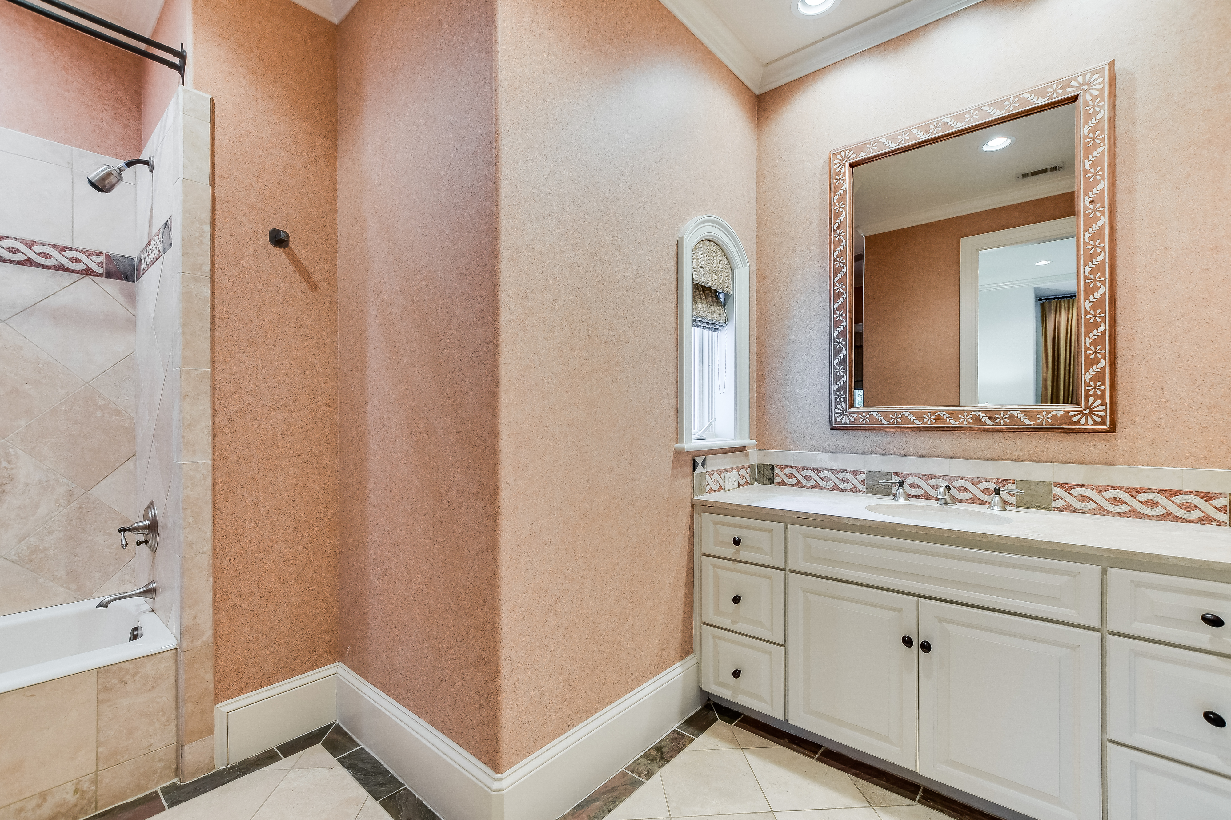 Above Austin Casa Paradiso on Lake Austin | Photo 46