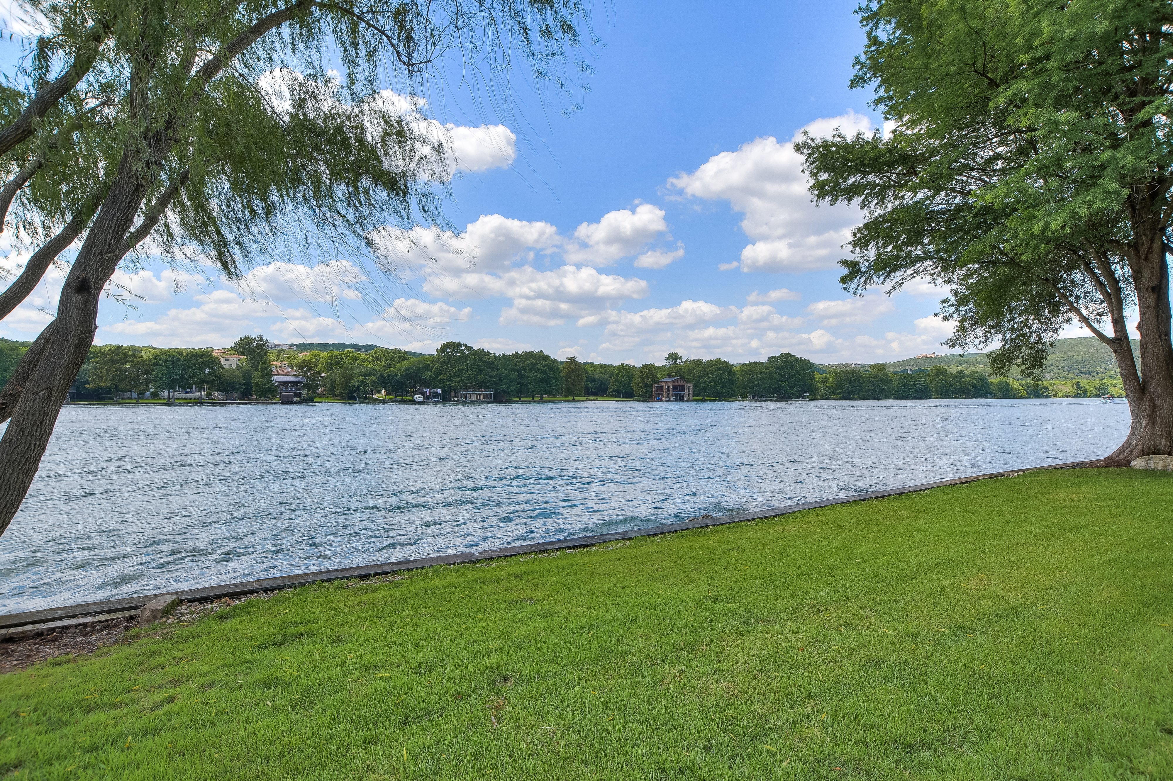 Above Austin Casa Paradiso on Lake Austin | Photo 5
