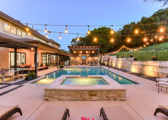 Above Austin Hillside Oasis