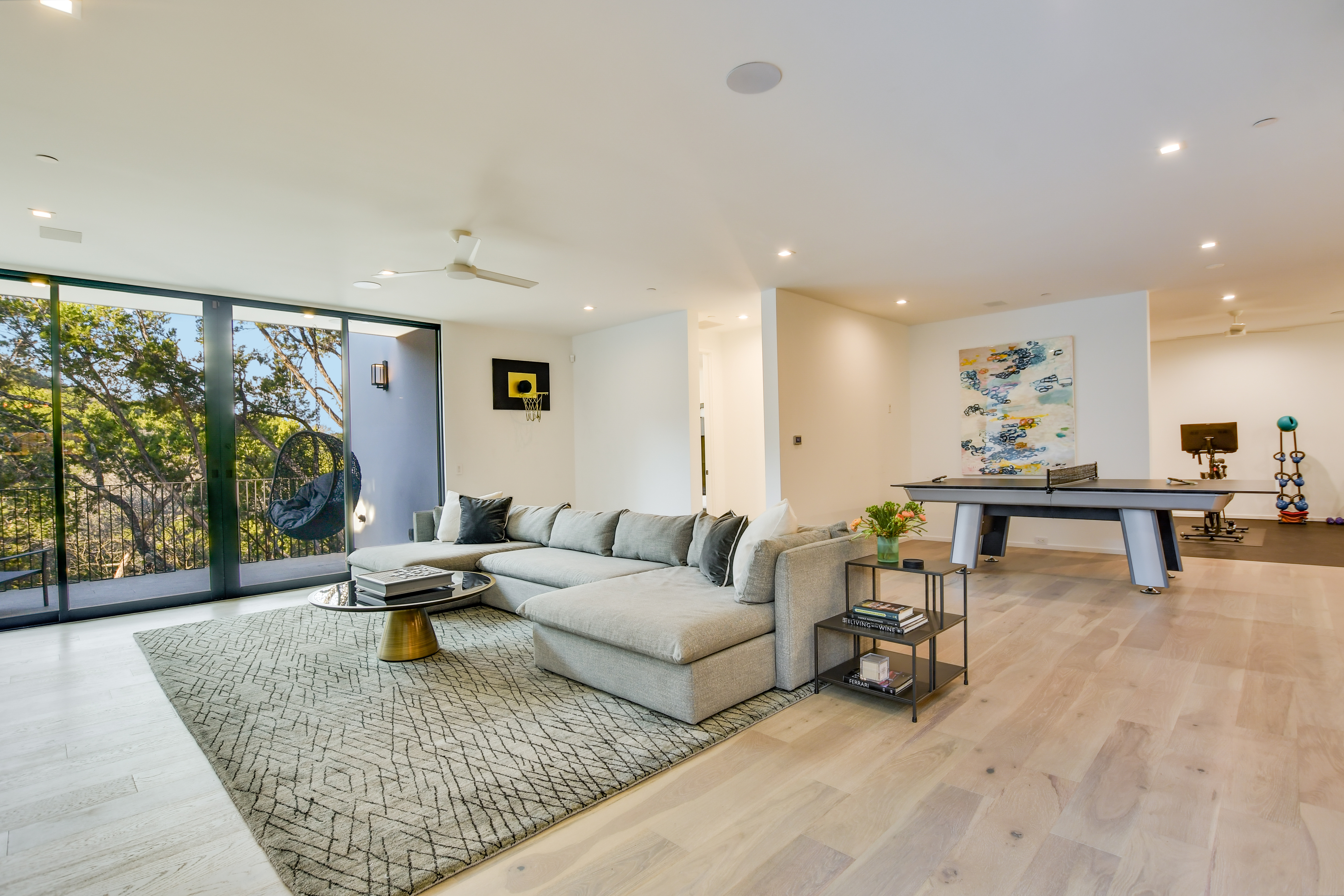 Above Austin Accolade | Photo 39