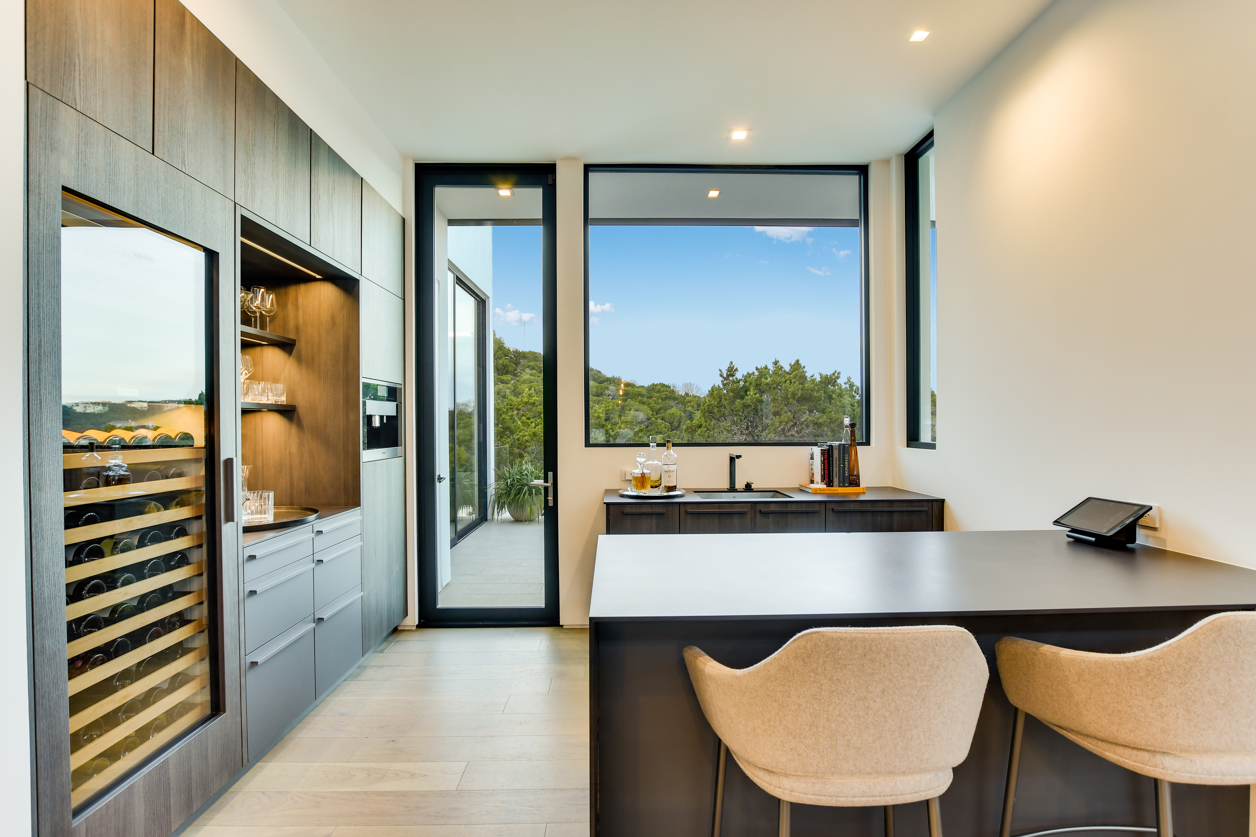 Above Austin Accolade | Photo 20