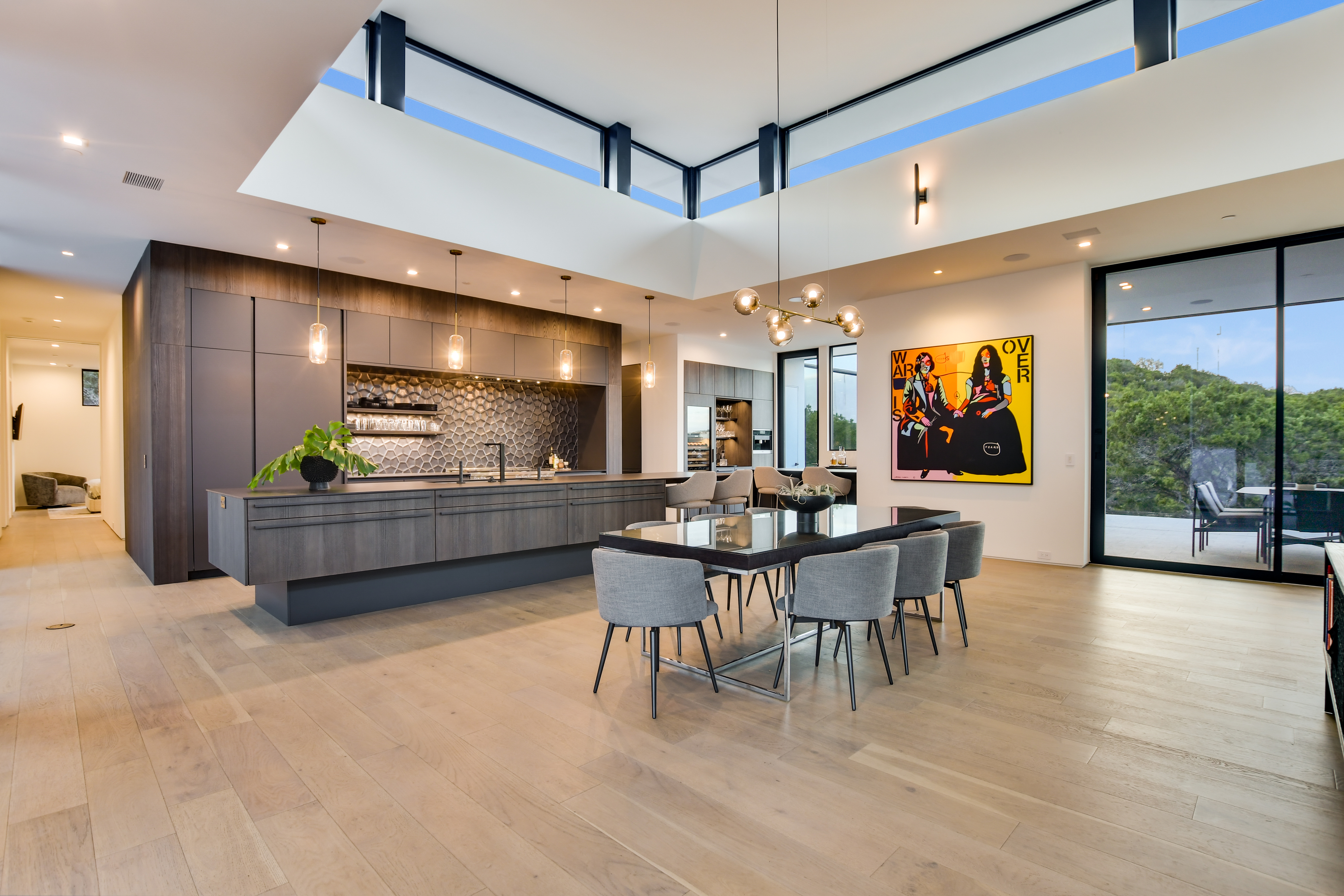 Above Austin Accolade | Photo 13