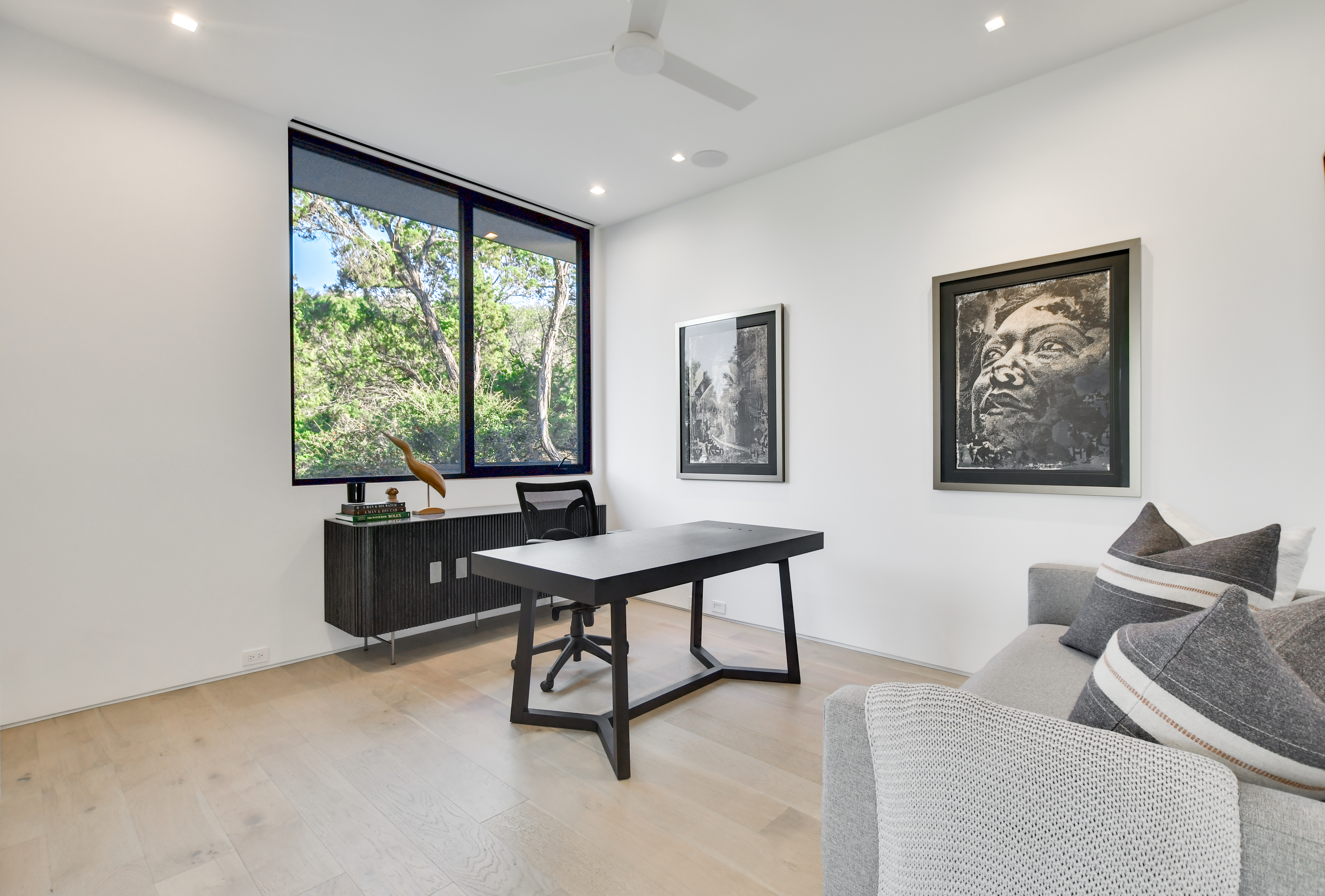 Above Austin Accolade | Photo 33