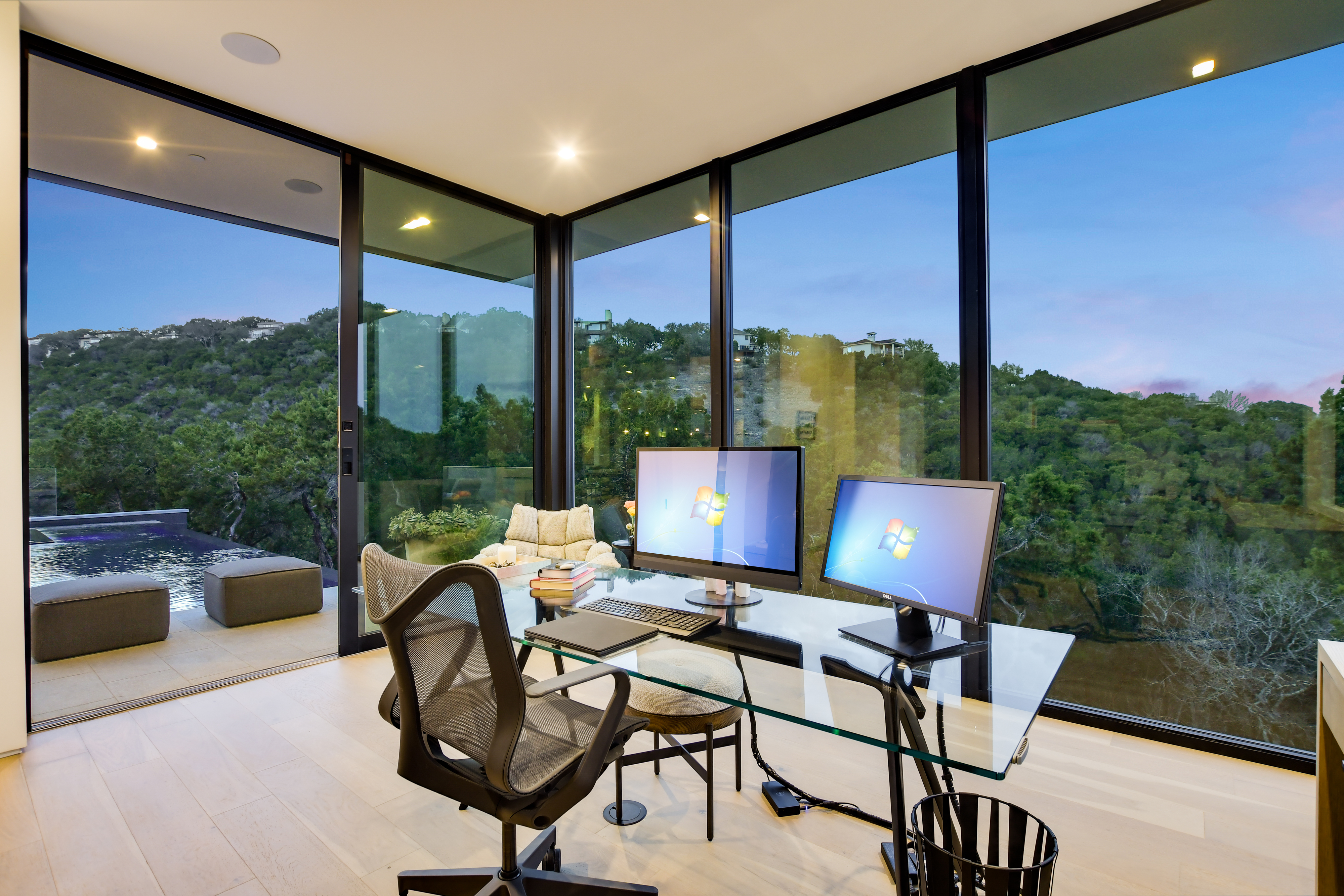 Above Austin Accolade | Photo 27