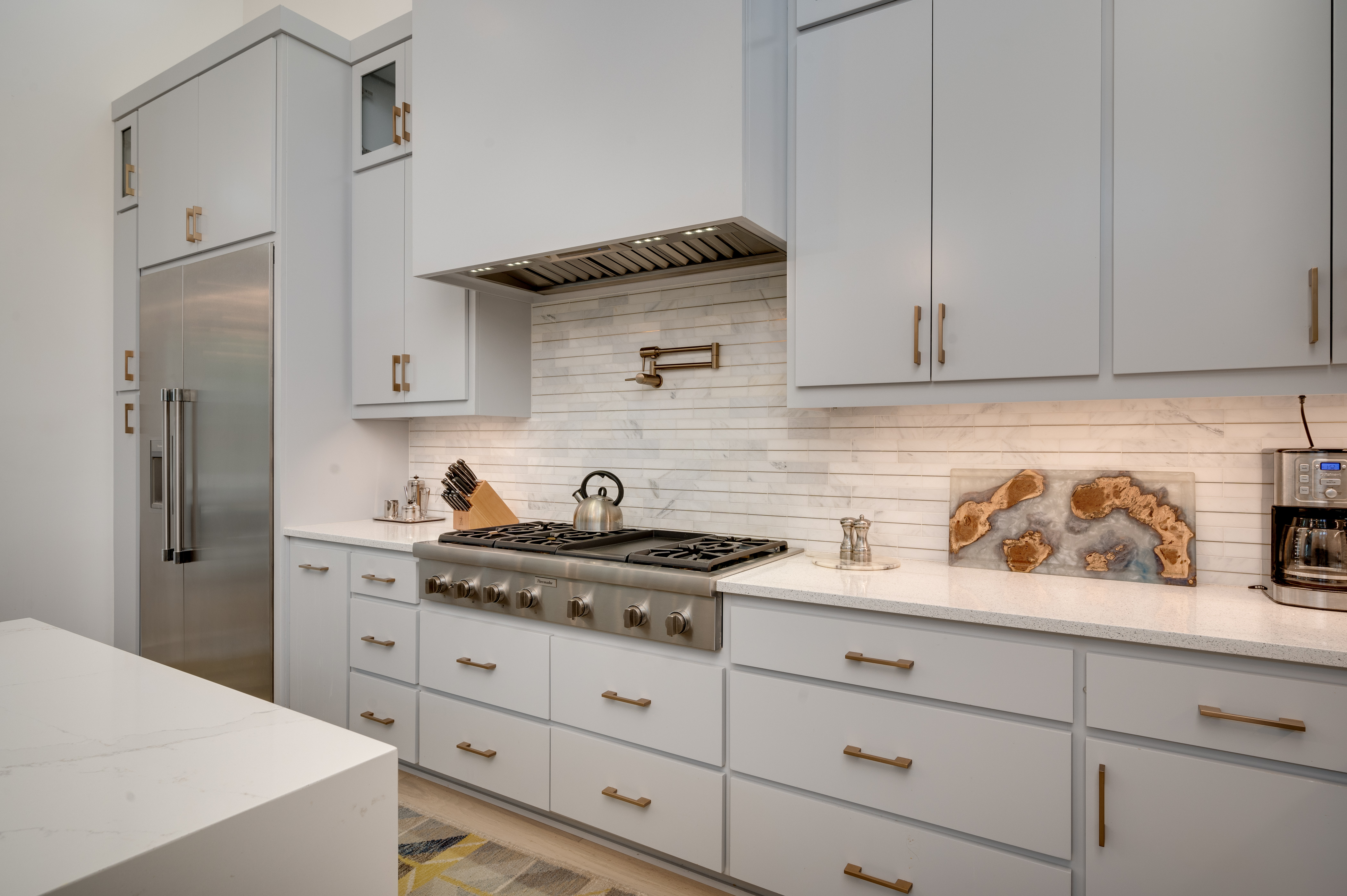 Above Austin Bella | Photo 20