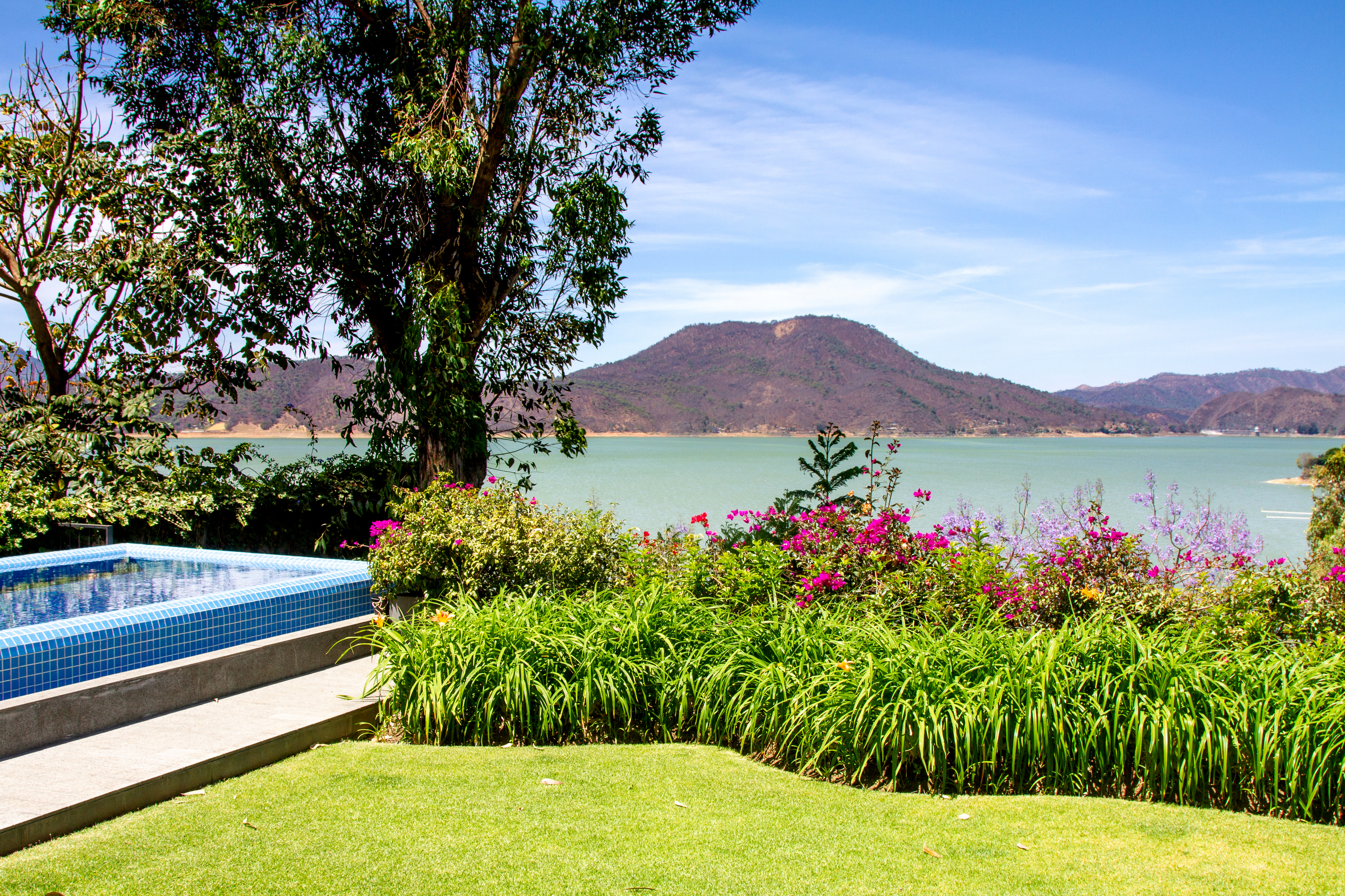 Spectacular Retreat With Rafting, Movie Theatre, And Hot Tub - Mexico