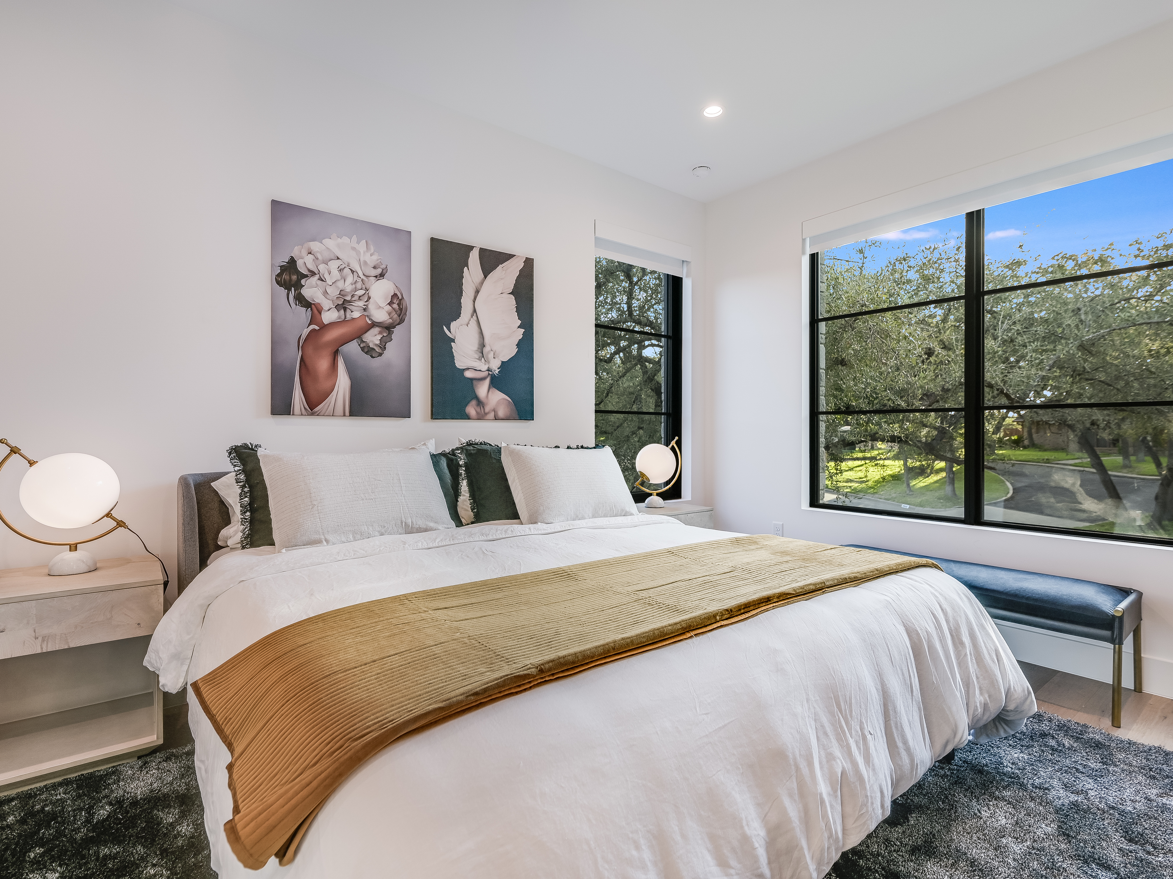 Above Austin Platinum | Photo 35