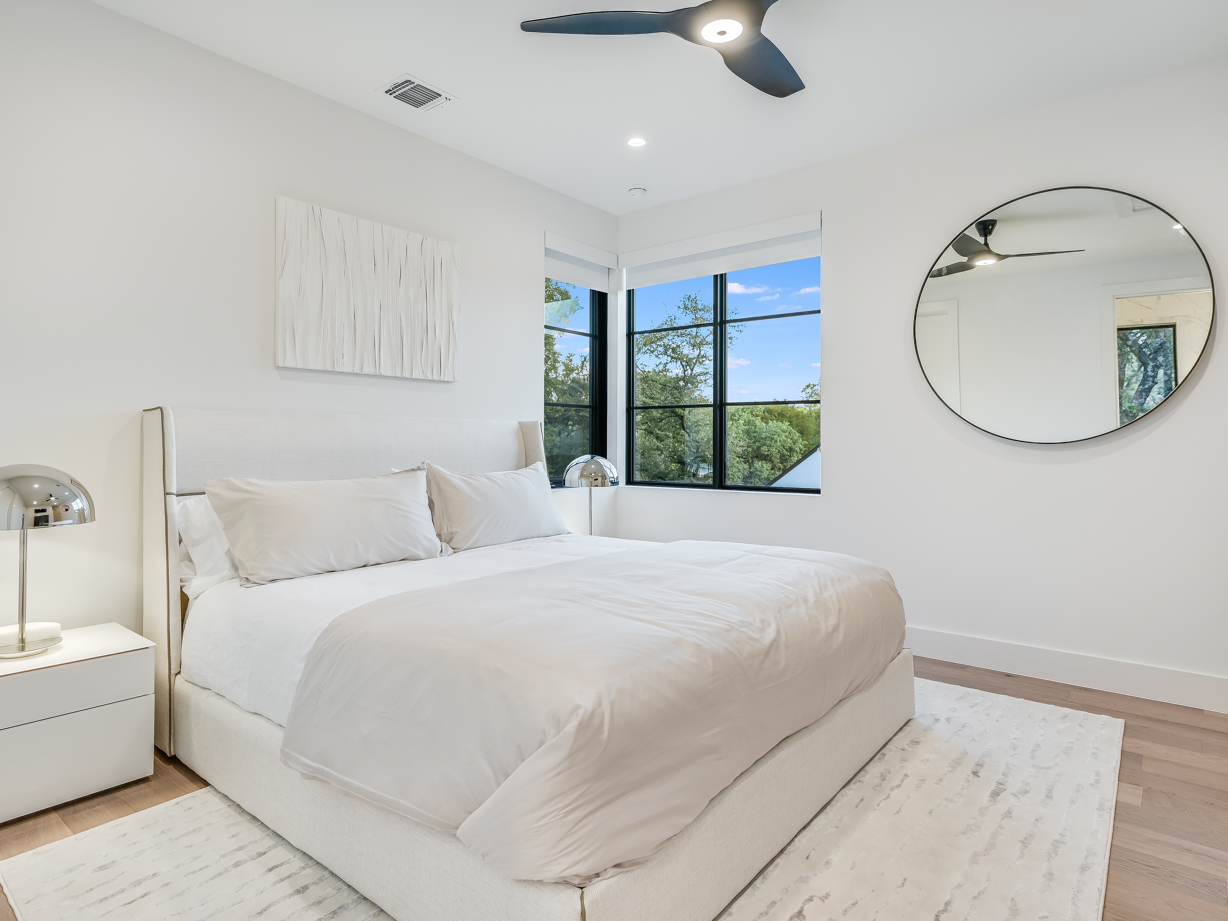 Above Austin Platinum | Photo 37