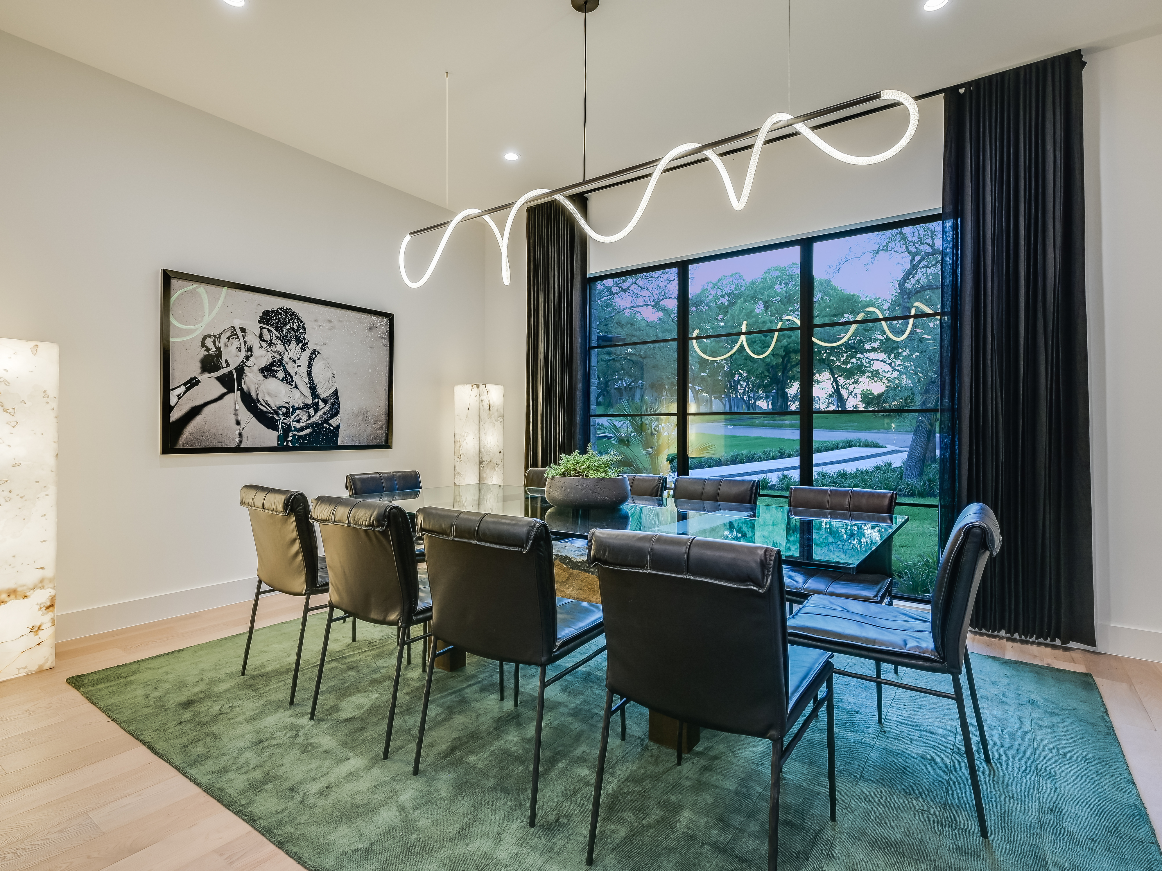 Above Austin Platinum | Photo 13