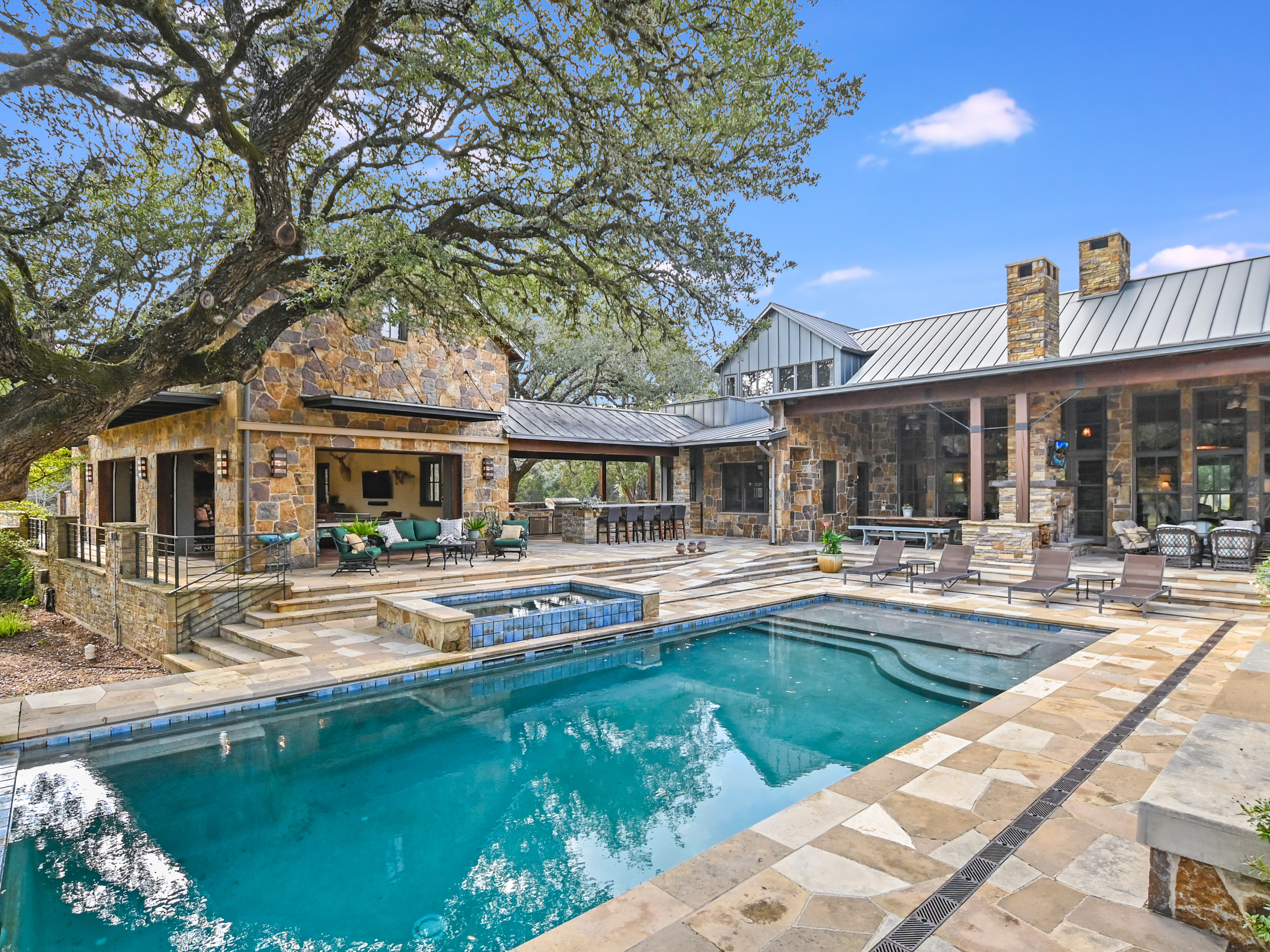 Above Austin Freestone Ranch