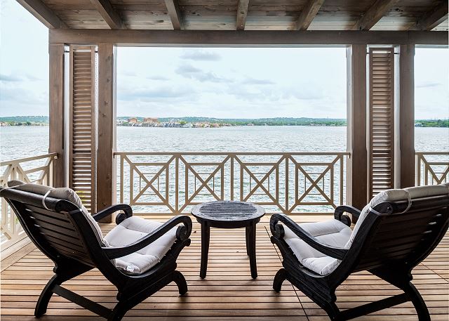 Above Austin Vista del Faro on Lake LBJ 5