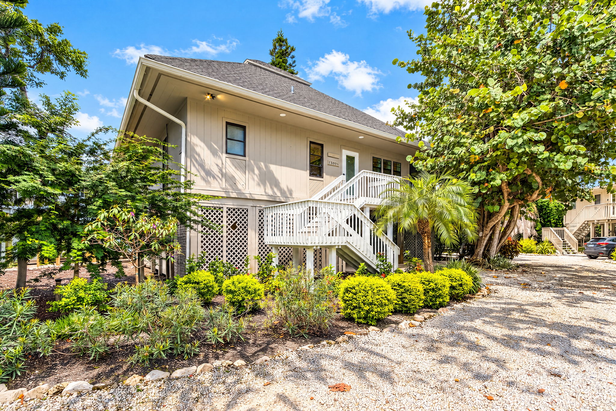 22 Sunset Captiva