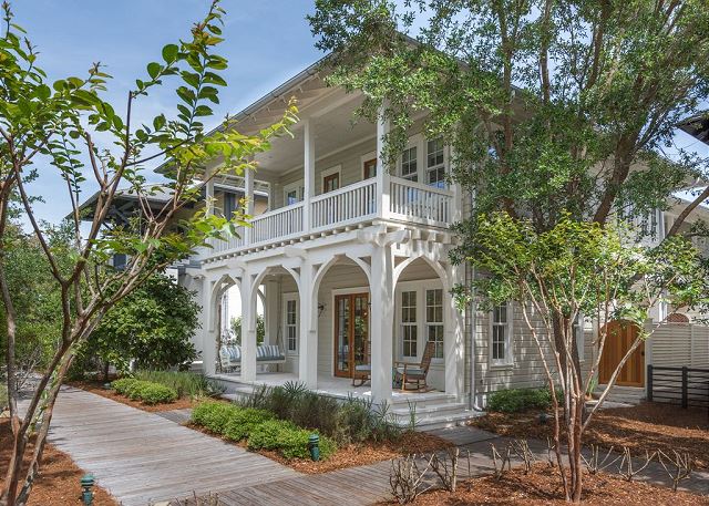 Private Beach/Pool Access- Meticulously Maintained- 4 Bikes Included