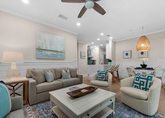 Private Access to Beach/Pools-Newly Renovated-Perfect Getaway