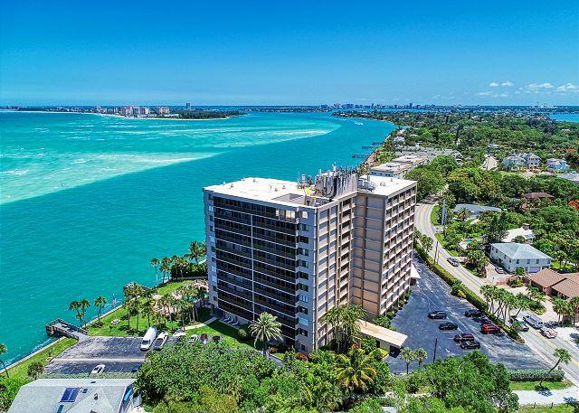 4822 Ocean Blvd #2A