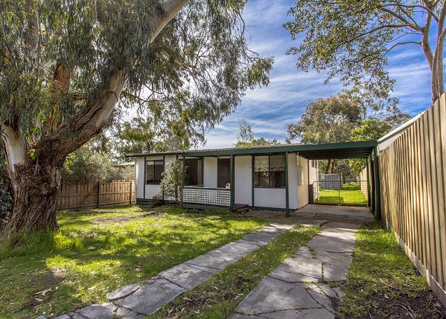 HALFORD HAVEN CLASSIC BEACH HOUSE (Pet Friendly)