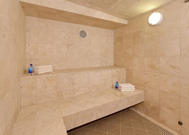 700 Unit Avenue