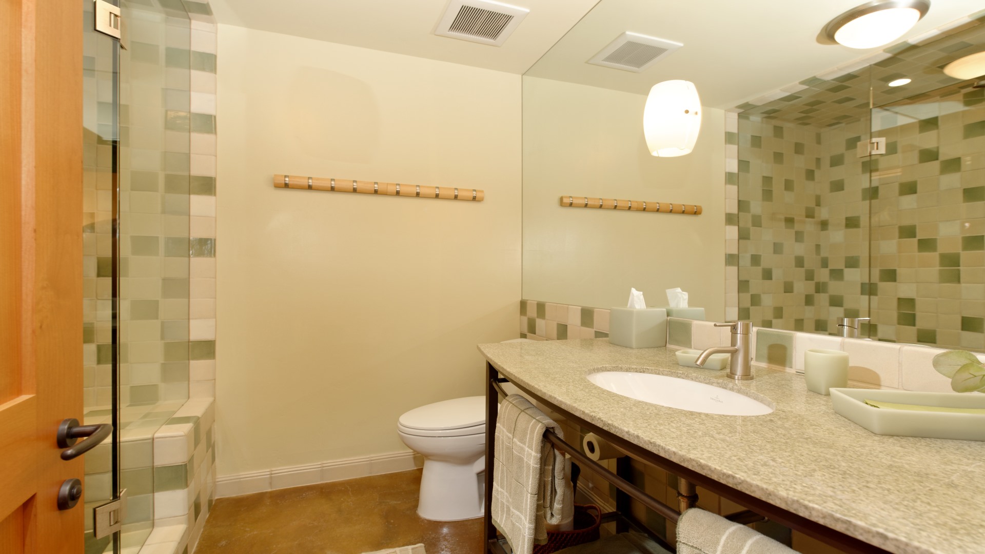 Twin Bathroom