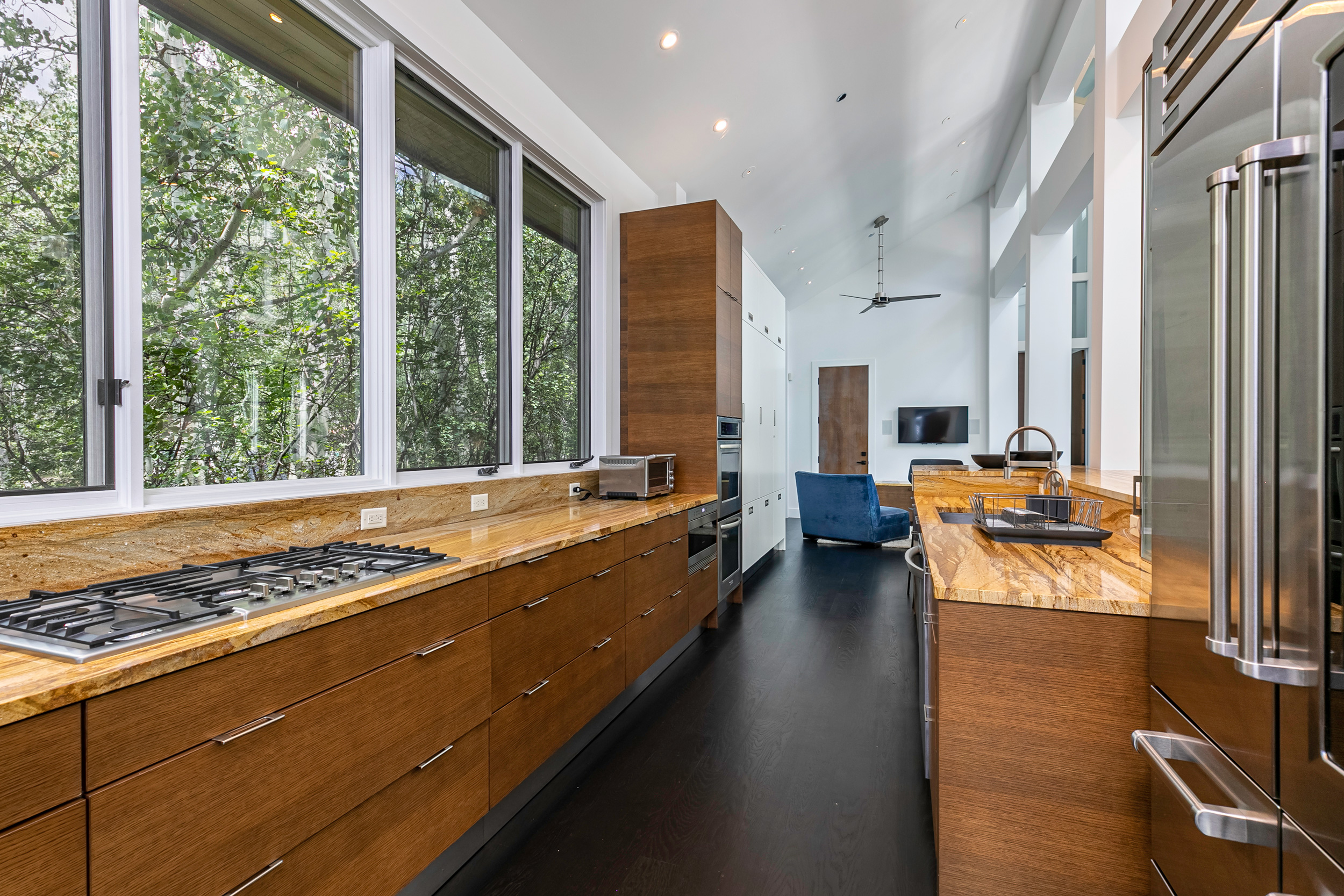 Kitchen Summer