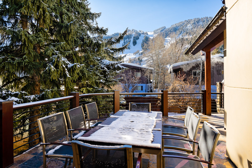 Outdoor Dining Space. 