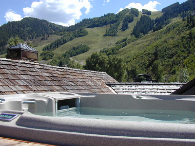 Hot Tub with mountain view. 