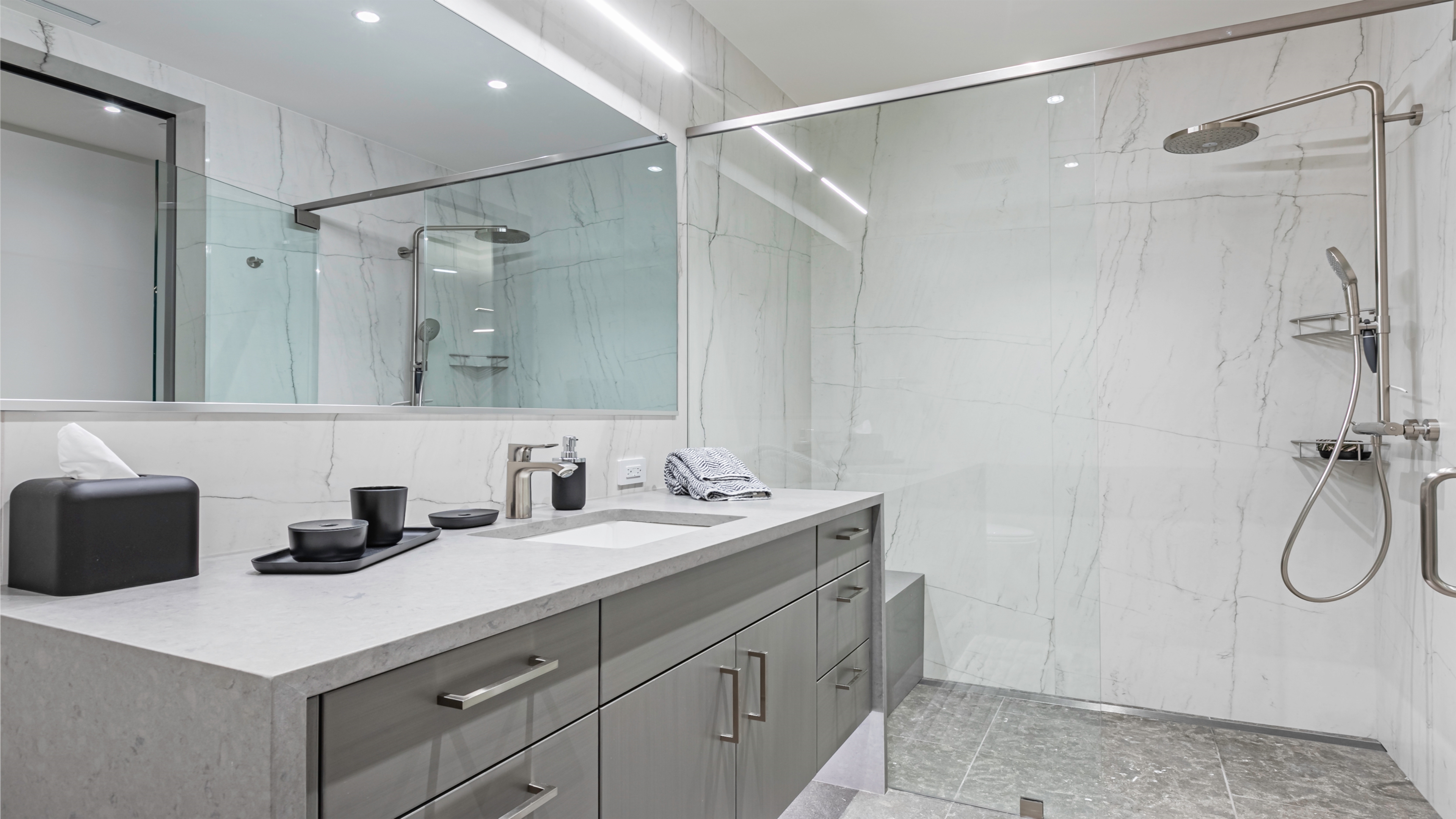 Guest Bathroom with Shower. 