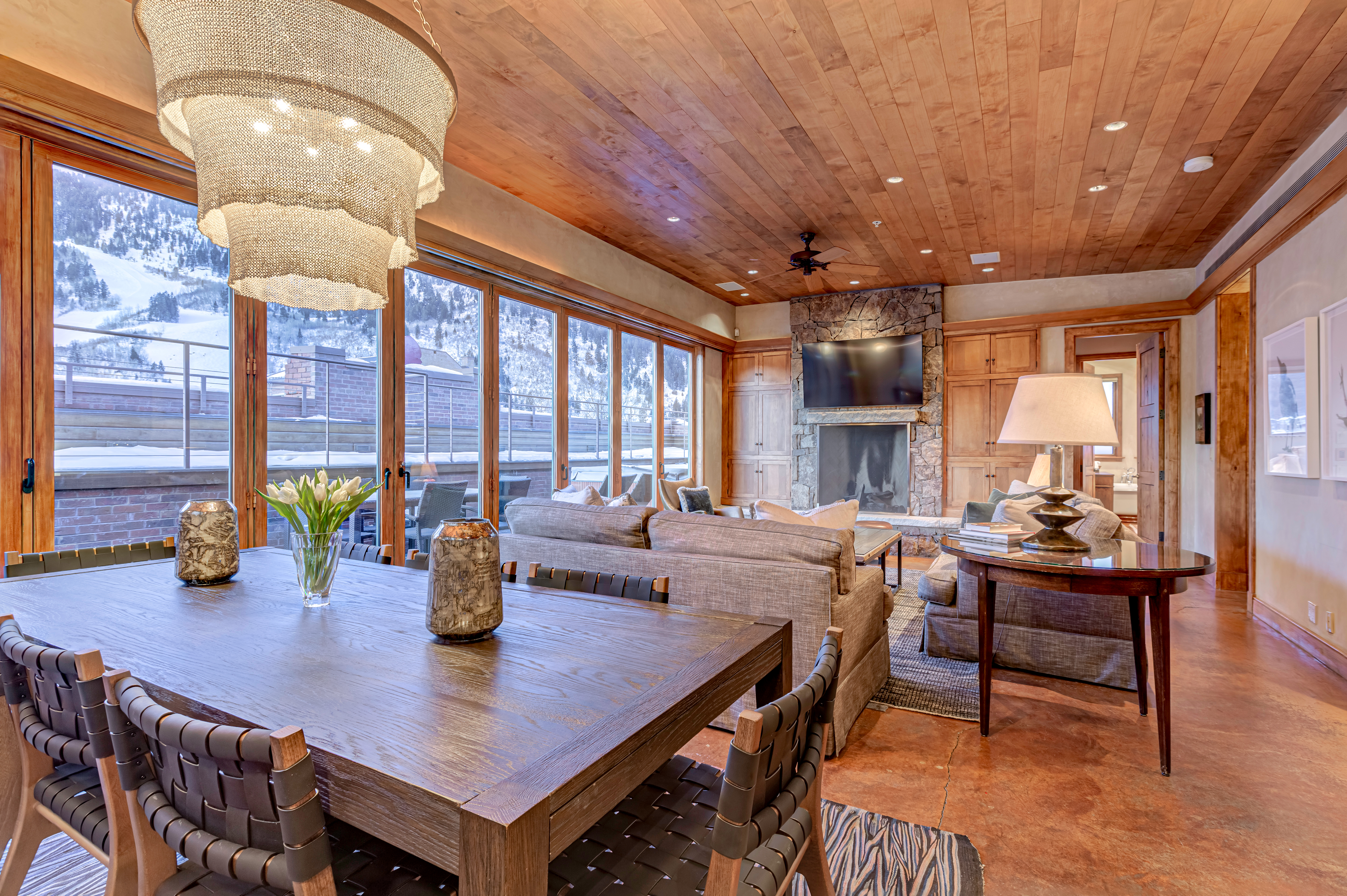 Dining area into living room with Aspen Mountain Views. 