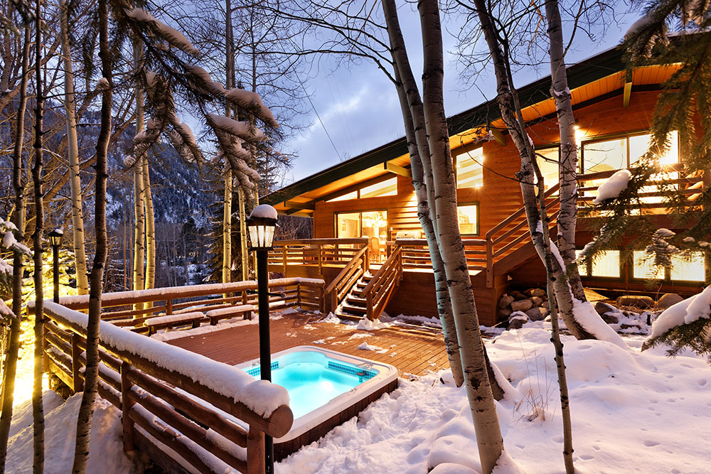 Hot Tub winter