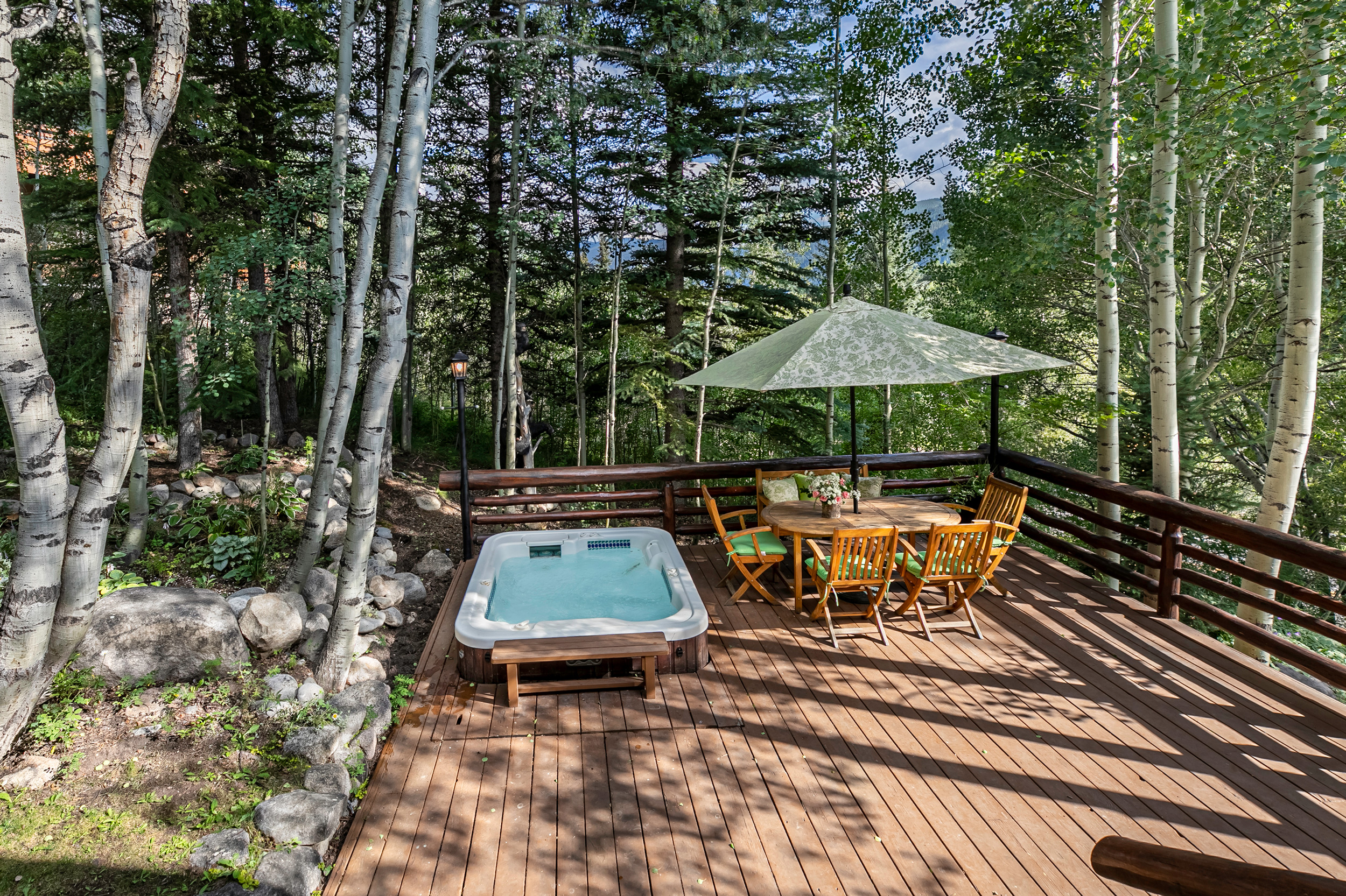Exterior Hot Tub