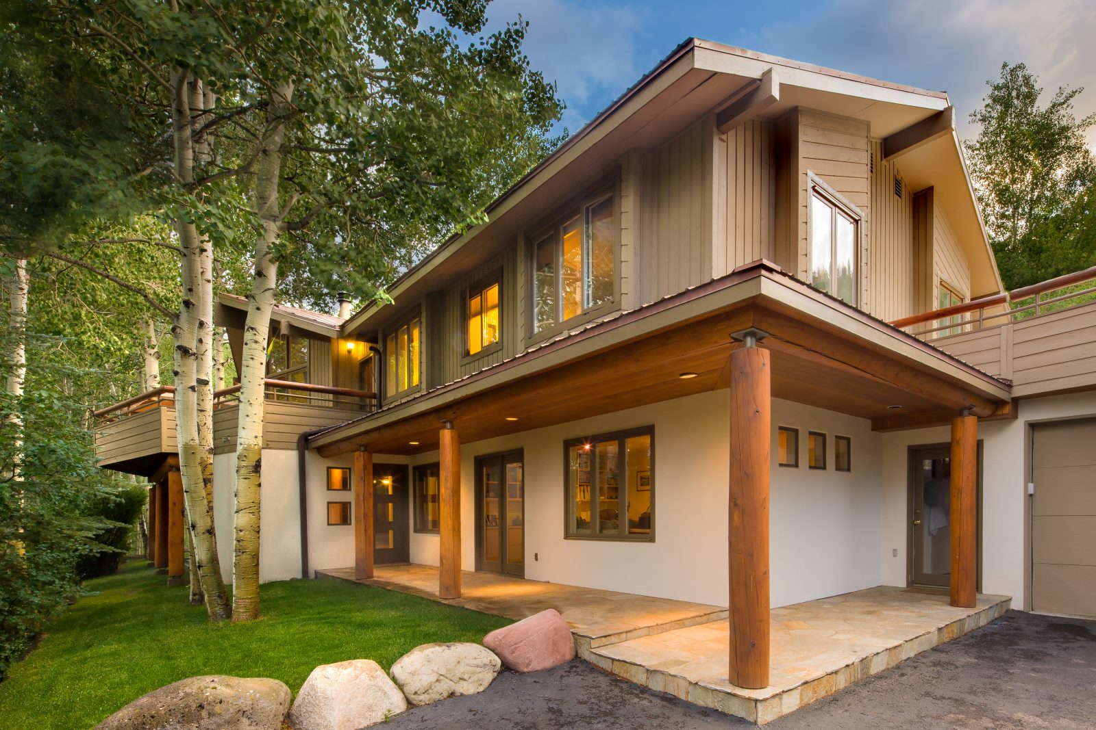 Private Home in an Aspen Grove Above Snowmass Village
